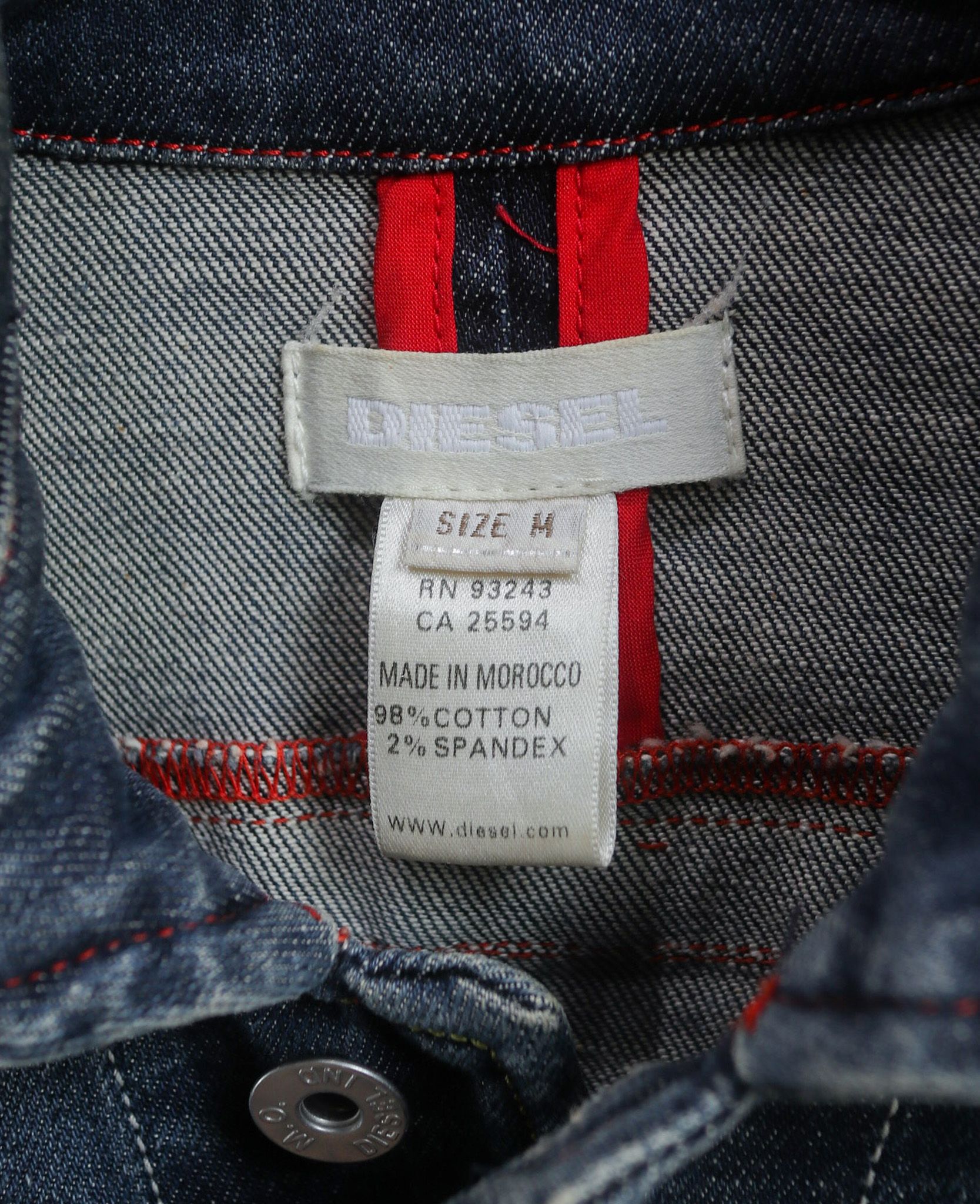 12.26.23 - VTG CROPPED DENIM JACKET - DIESEL