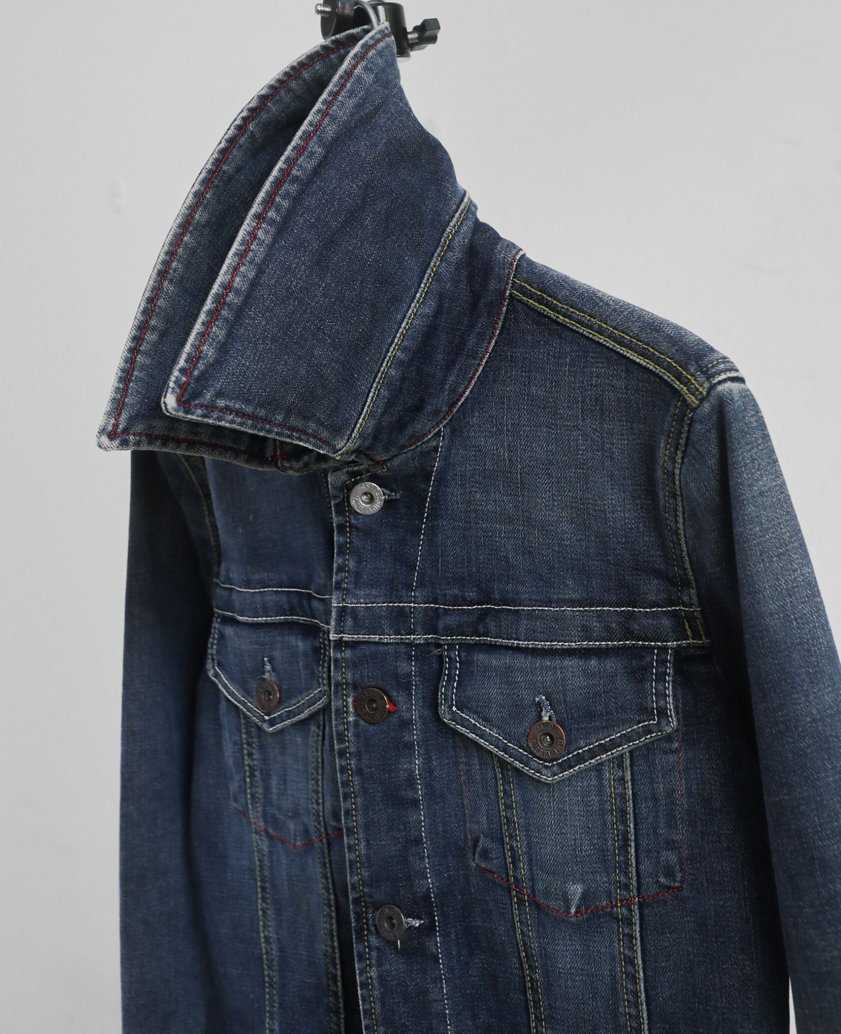12.26.23 - VTG CROPPED DENIM JACKET - DIESEL
