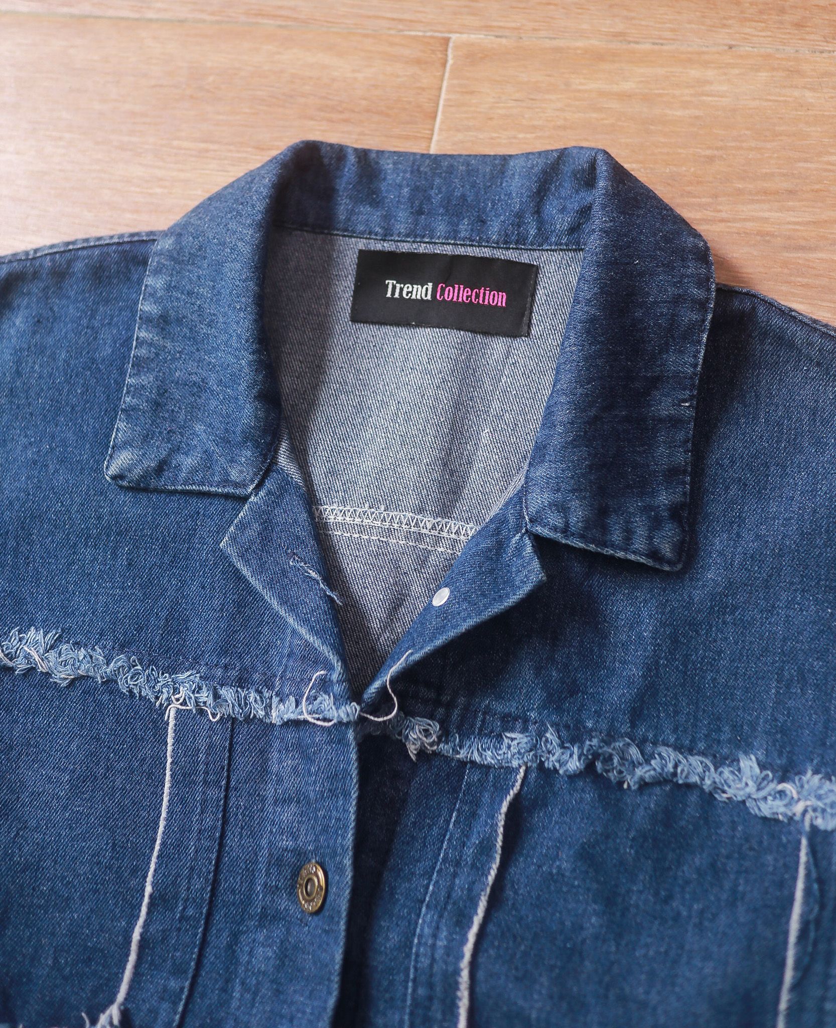 07.17.24 - VTG OVERSIZED DENIM JACKET - TREND COLLECTION