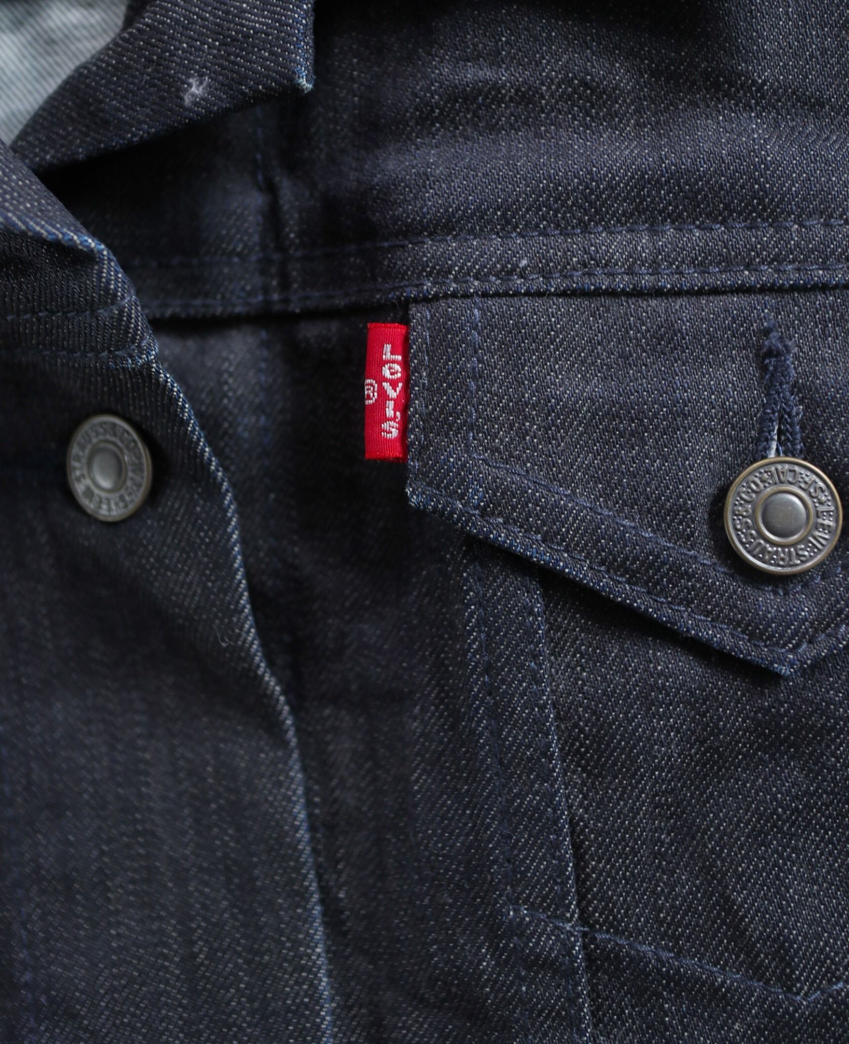 12.26.23 - VTG CROPPED WAXED DENIM JACKET - LEVI'S