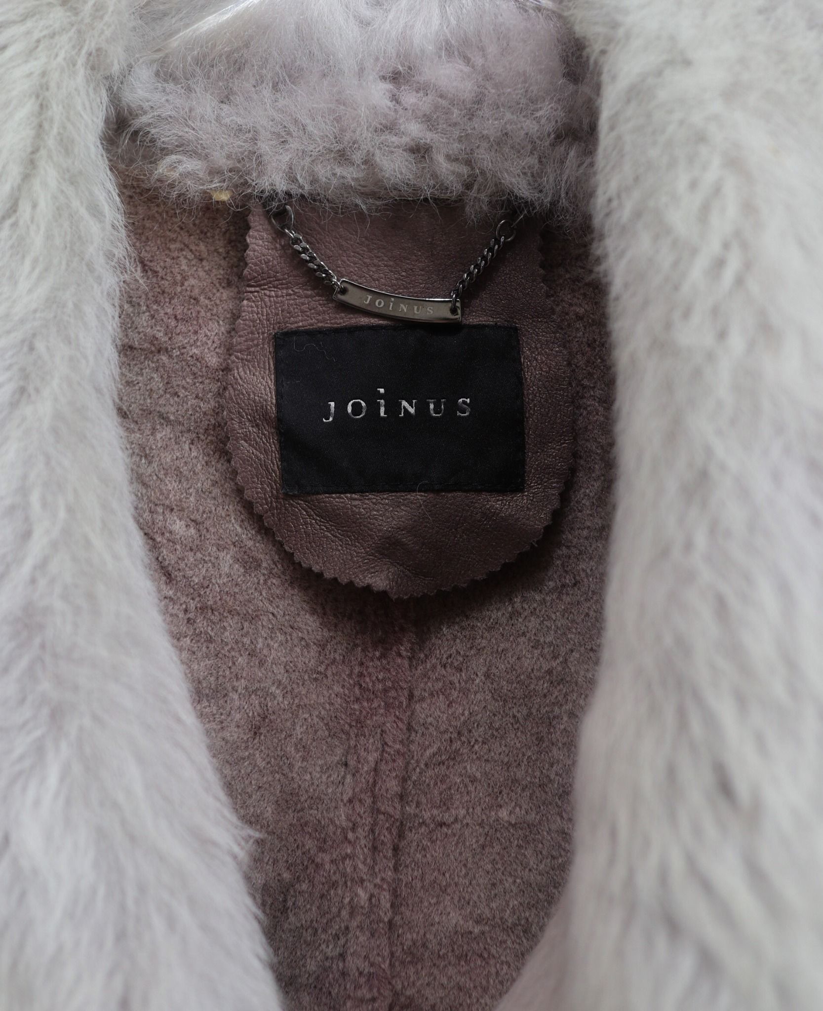 12.26.23 - VTG LEATHER FUR VEST JACKET - JOINUS