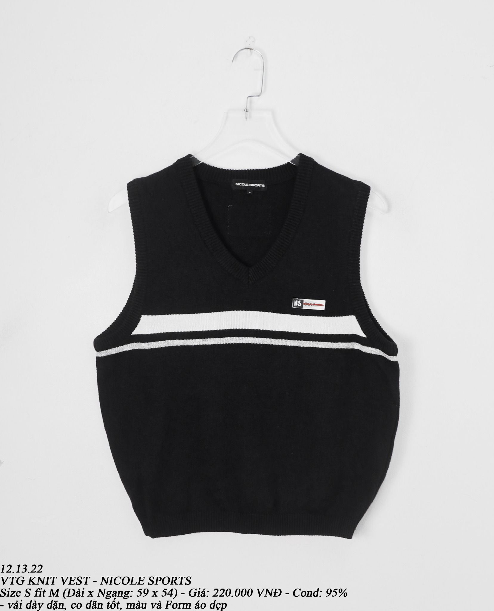 12.13.22 - VTG KNIT VEST - NICOLE SPORTS