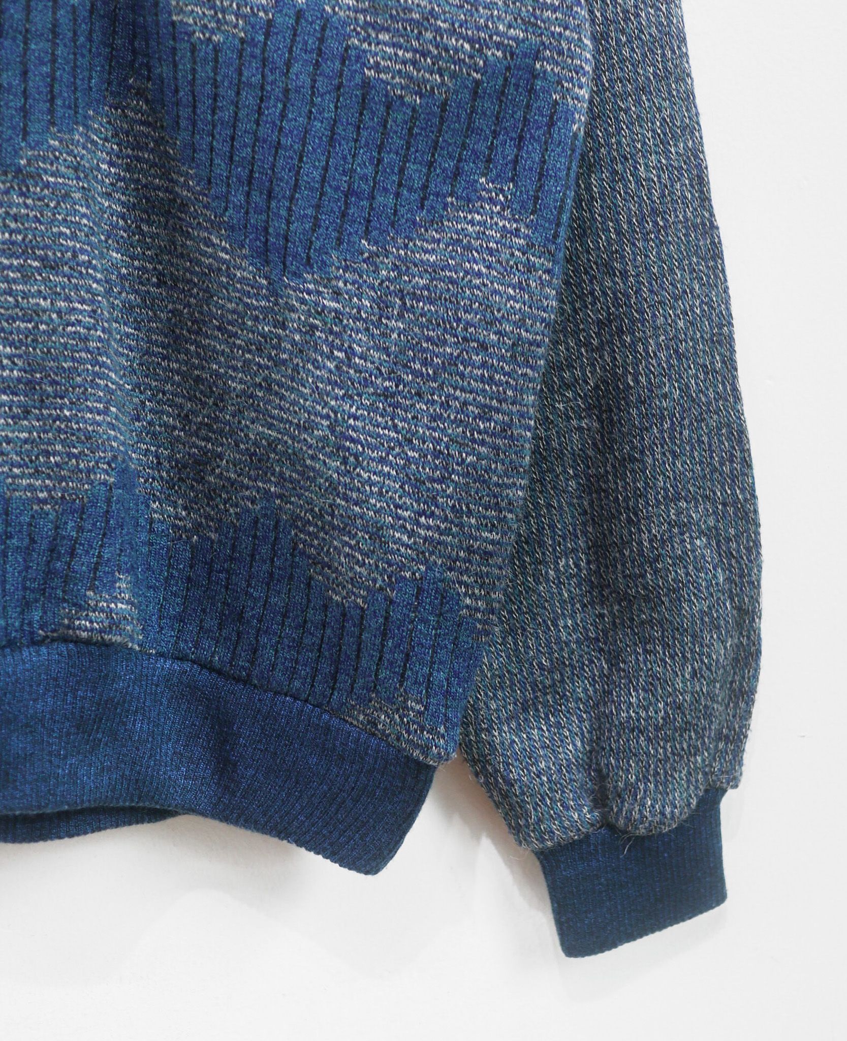 01.04.24 - VTG KNIT SWEATSHIRT - ZEAL ZIP