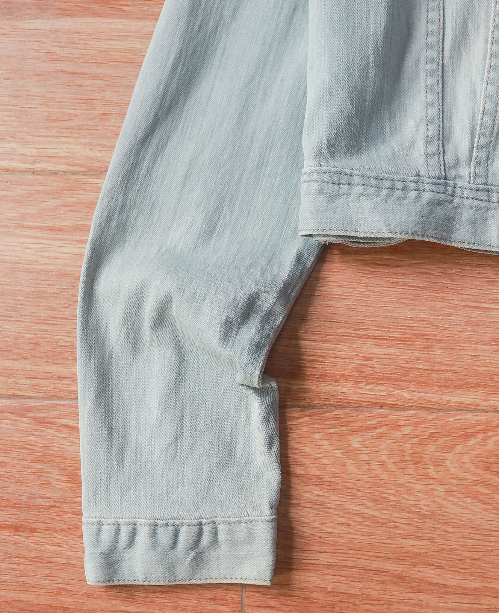 07.17.24 - VTG CROPPED DENIM JACKET - I LOVE H81