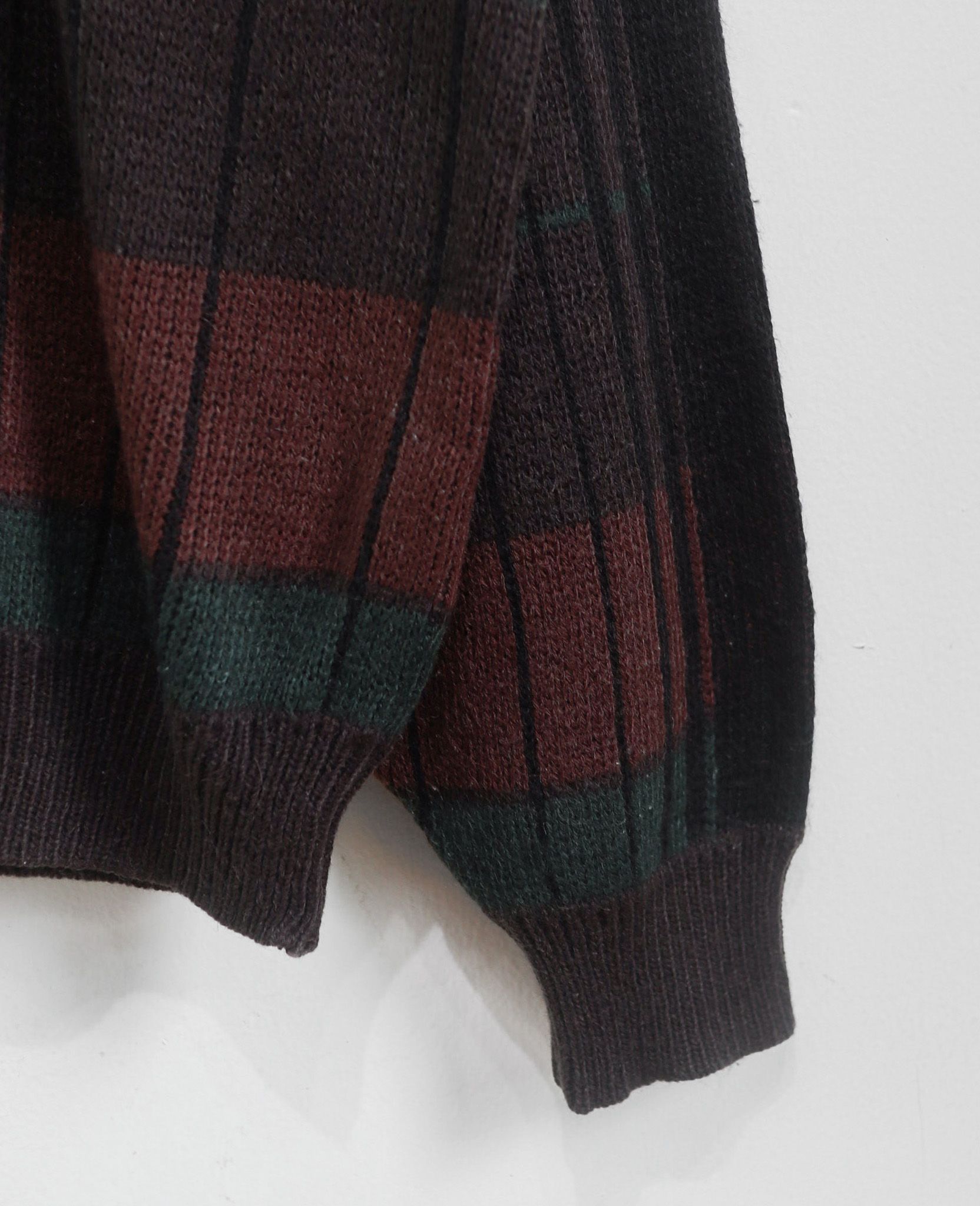 01.04.24 - VTG KNIT SWEATSHIRT - SIBANI