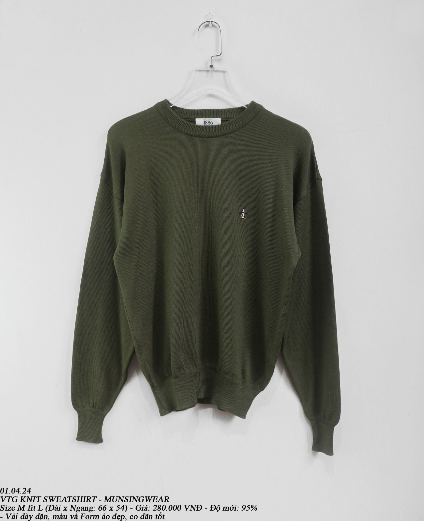01.04.24 - VTG KNIT SWEATSHIRT - MUNSINGWEAR