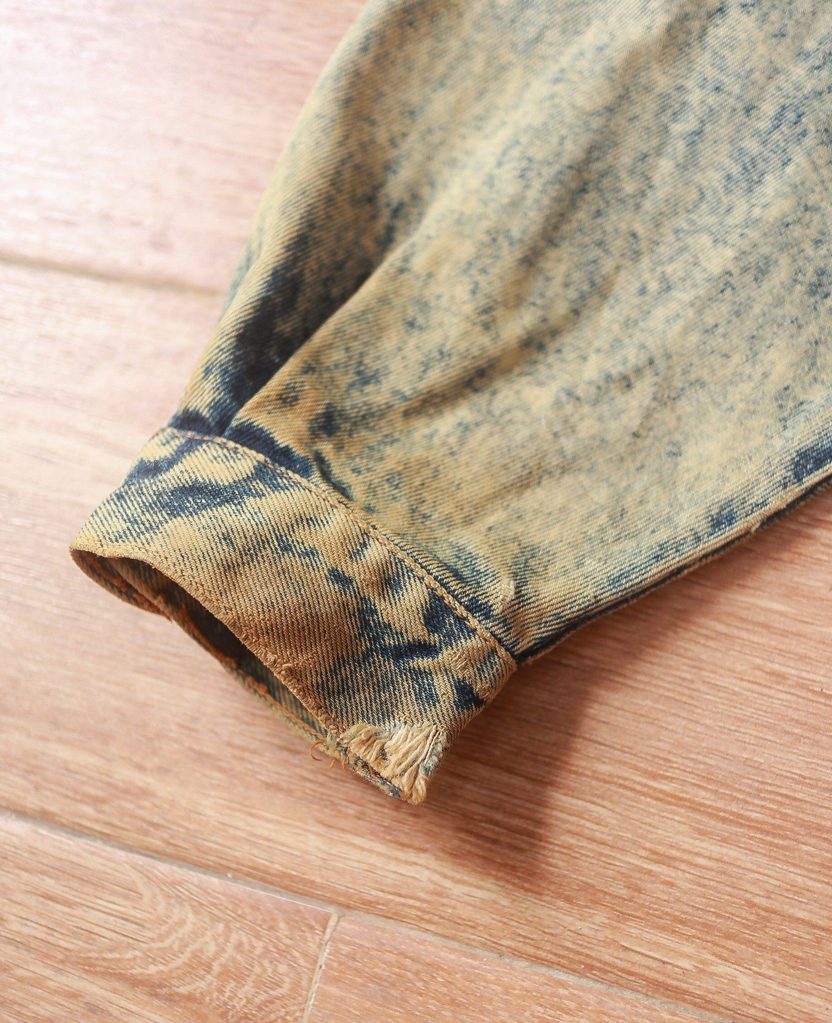 07.21.24 - VTG CROPPED BOXY DENIM JACKET