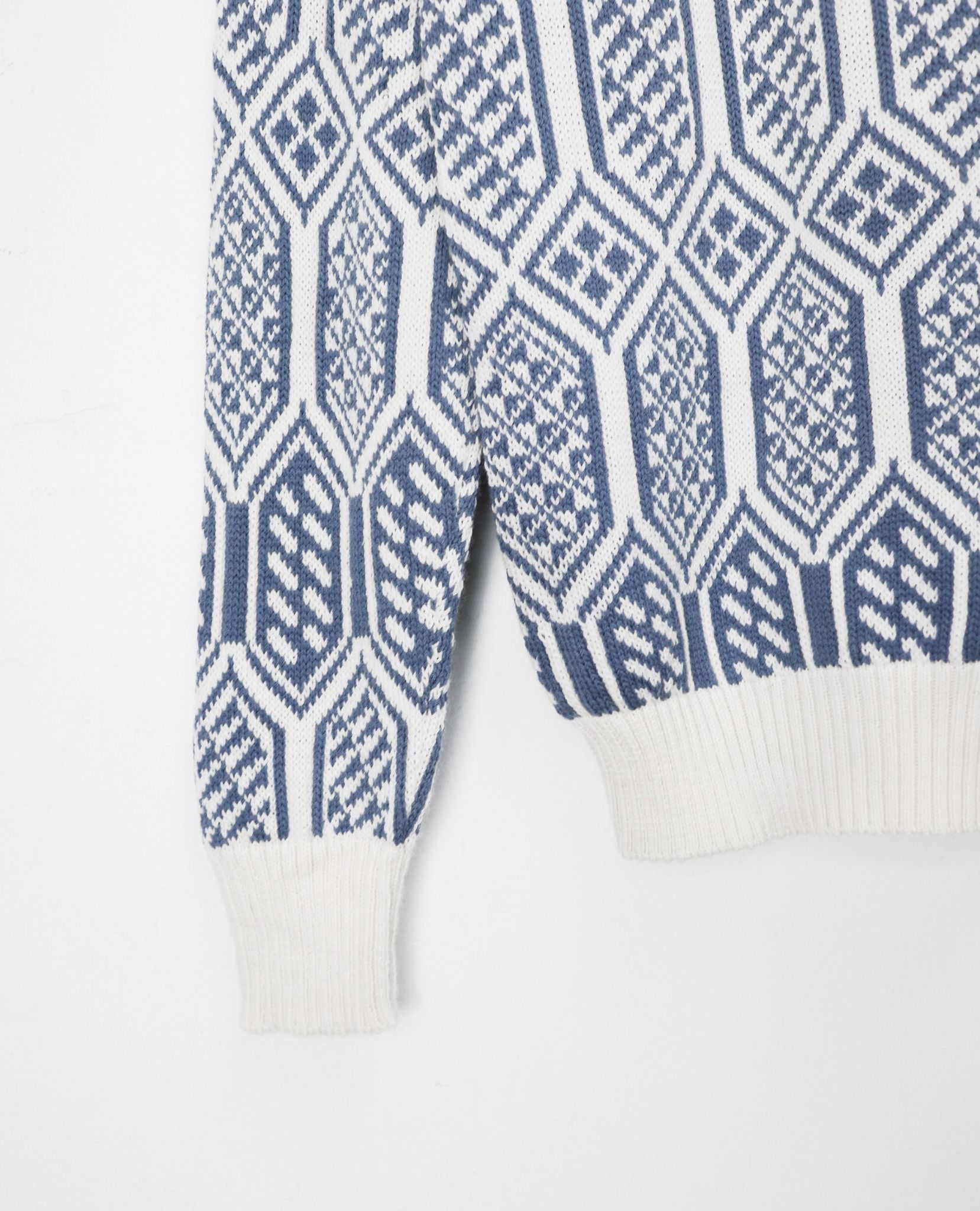 10.21.22 - VTG KNIT SWEATSHIRT - YOKO