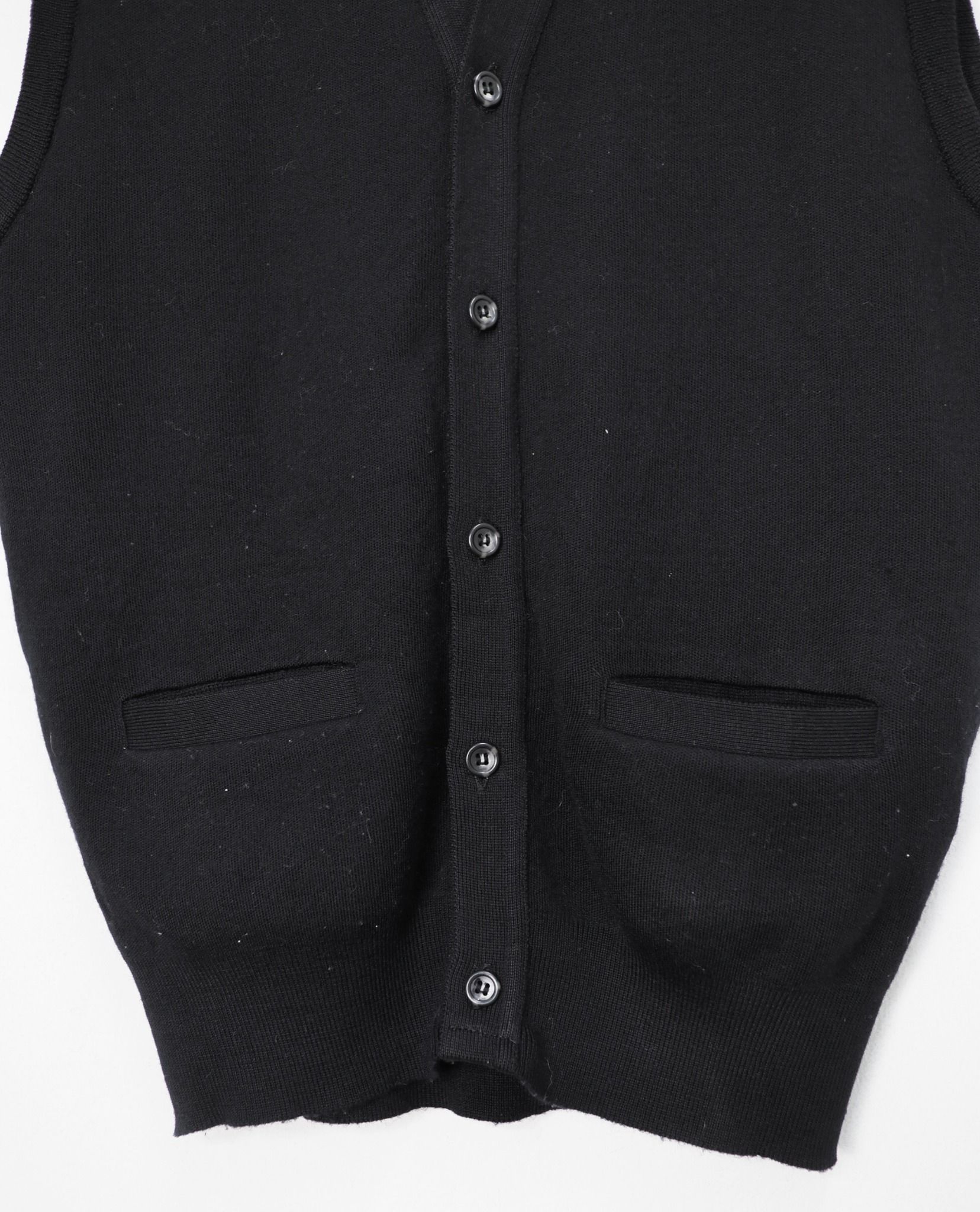 10.20.22 - VTG KNIT VEST - REZZO FOR MEN