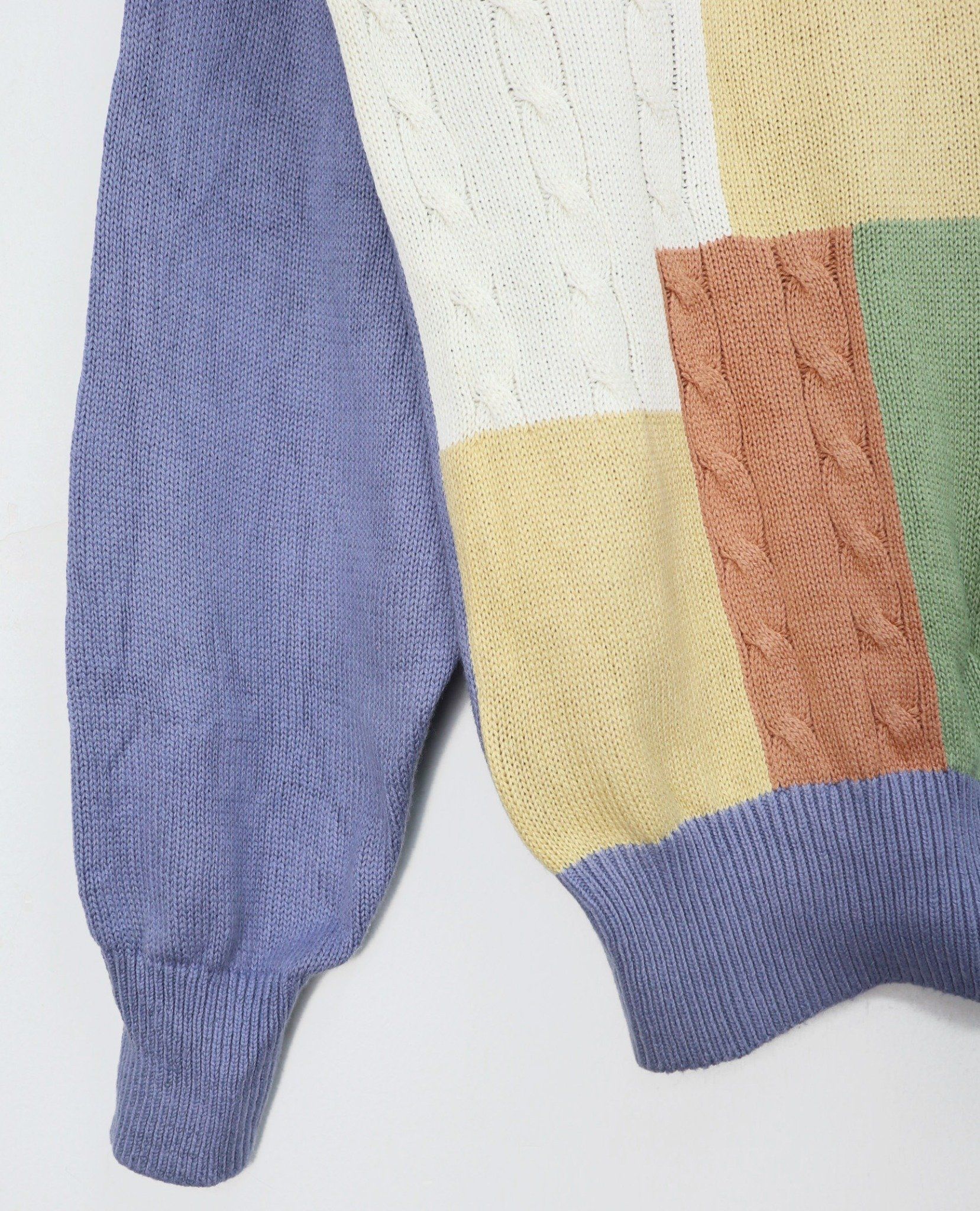 10.21.22 - VTG KNIT SWEATSHIRT - RAMON
