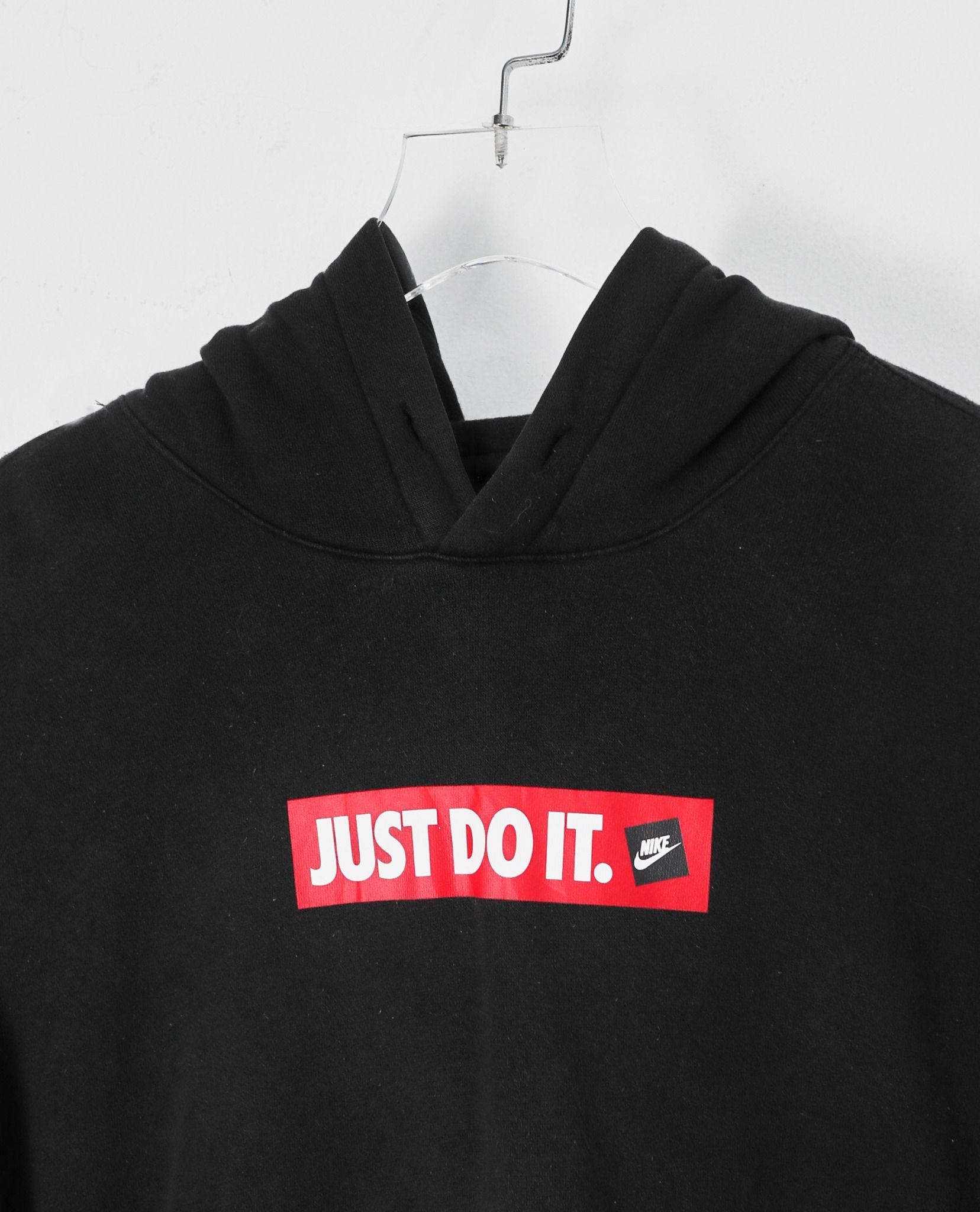 12.15.22 - VTG PULLOVER HOODIE - NIKE