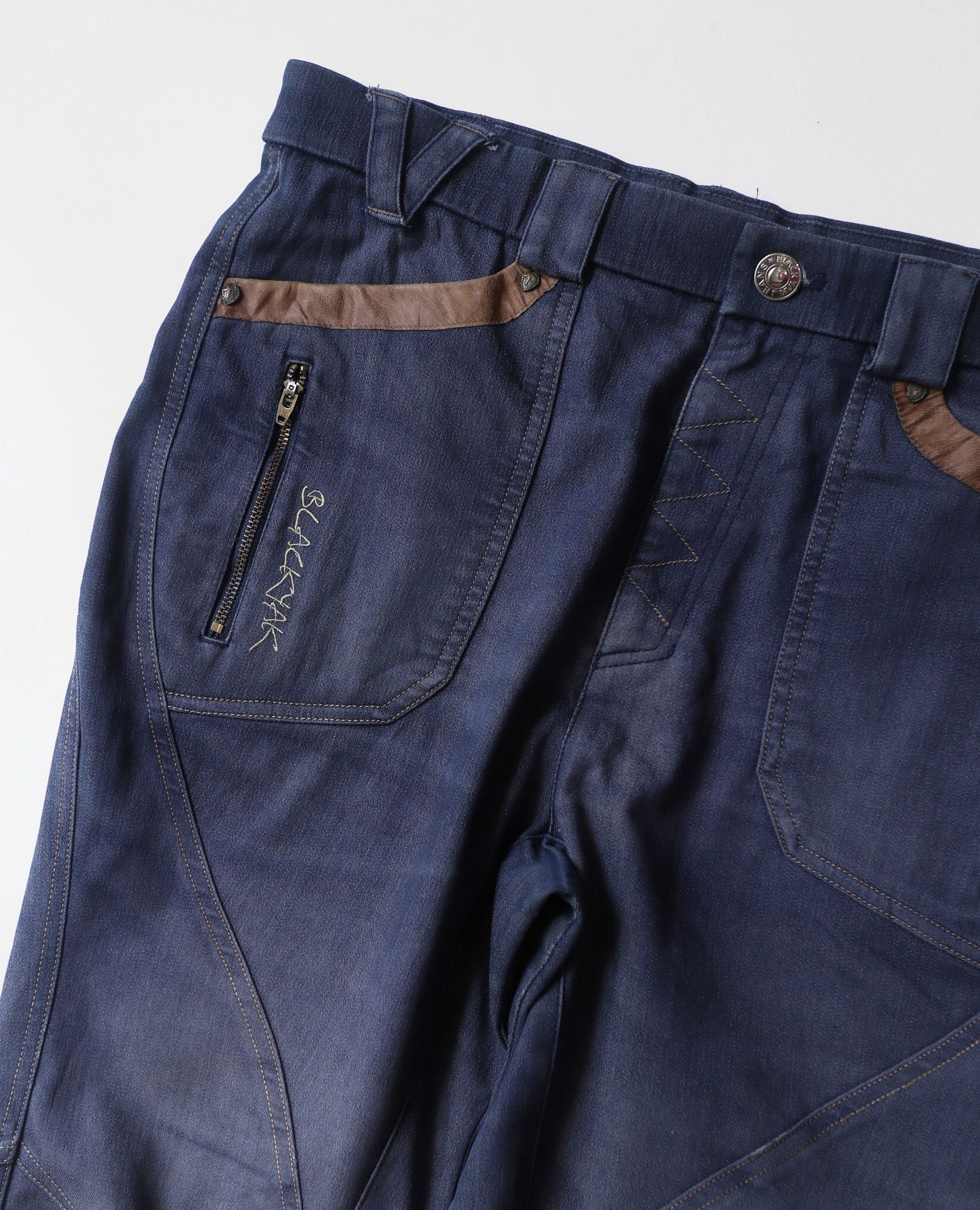 08.16.23 - VTG OUTDOOR DENIM PANTS - BLACKYAK
