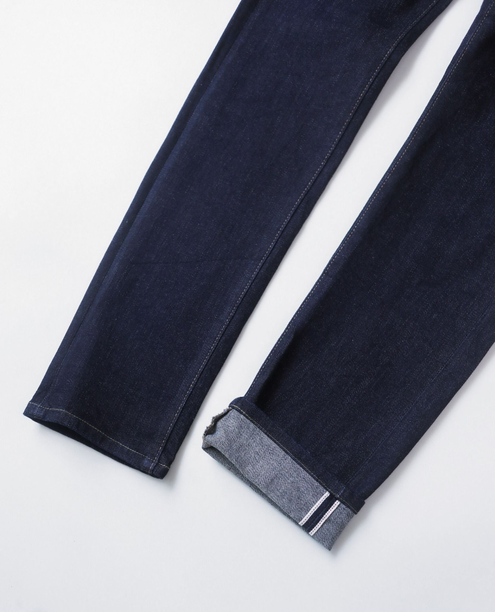 08.14.23 - VTG SELVEDGE TAPERED DENIM PANTS - UNIQLO JEANS