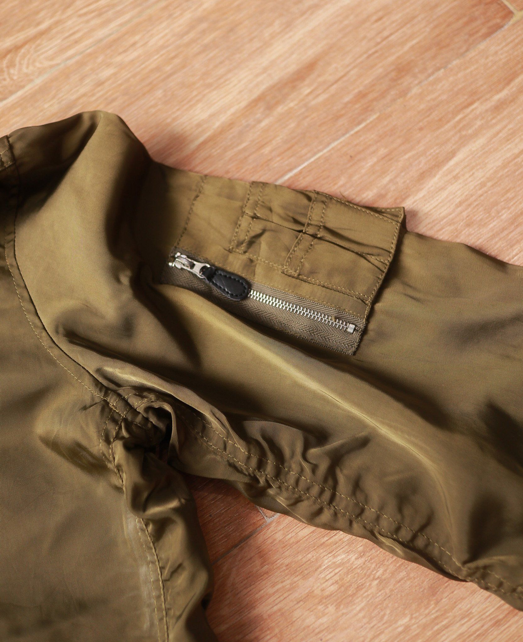 07.28.24 - VTG REVERSIBLE CROPPED BOMBER JACKET - PRIVATE PAUSE