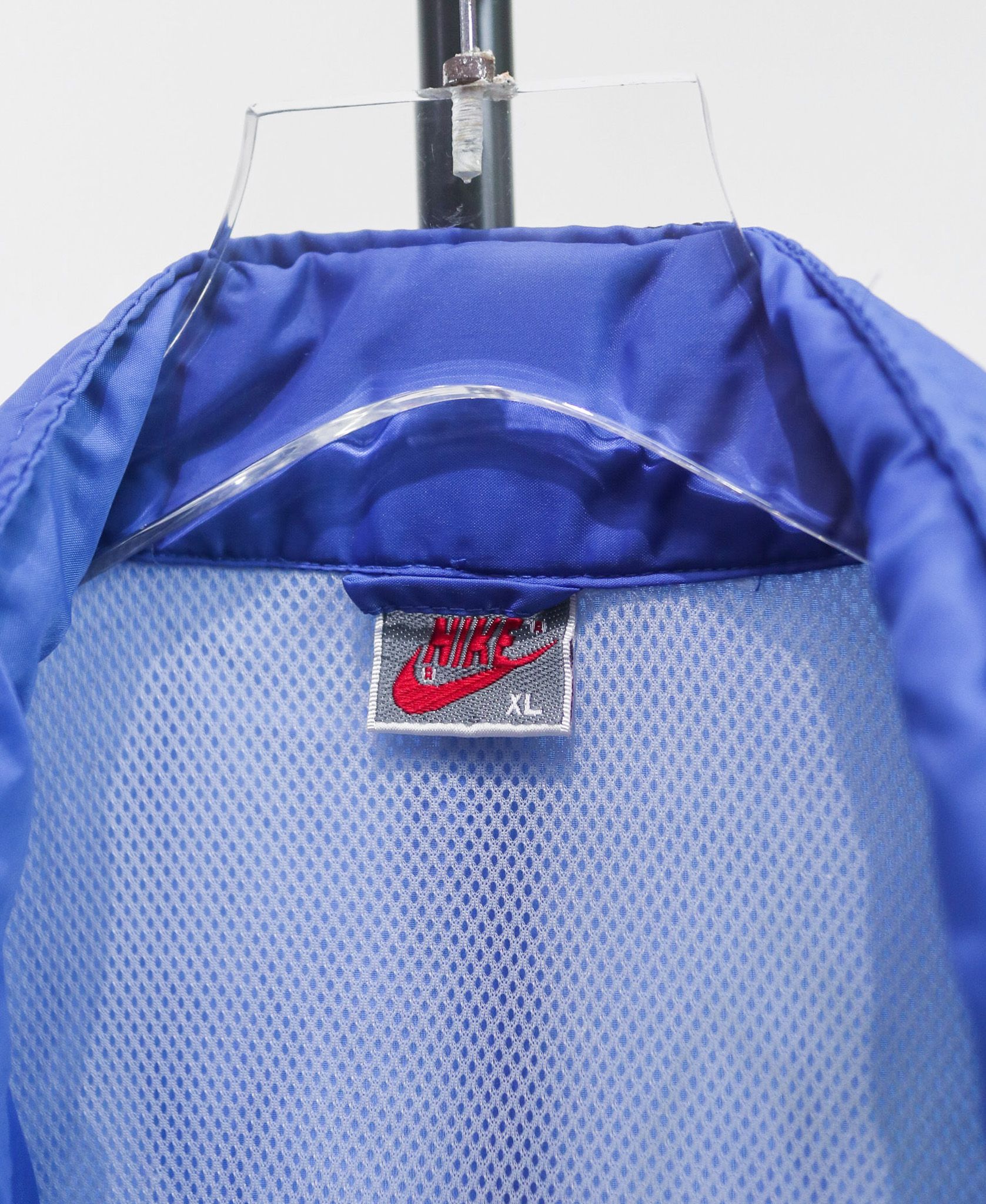 02.29.24 - VTG WINDBREAKER NYLON JACKET - NIKE BOOTLEG 90s