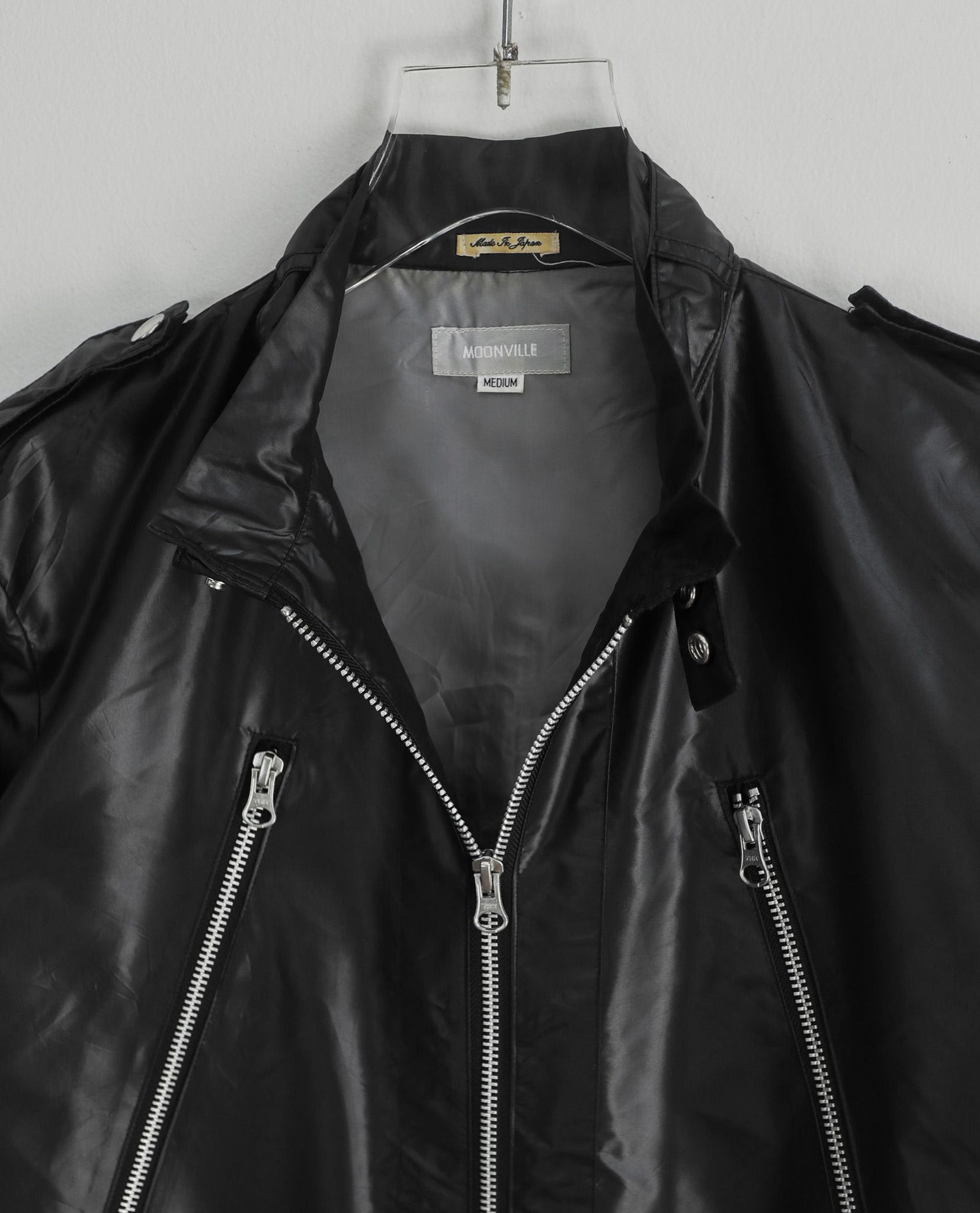 06.05.23 (BLK) - VTG NYLON RIDER JACKET - MOONVILLE