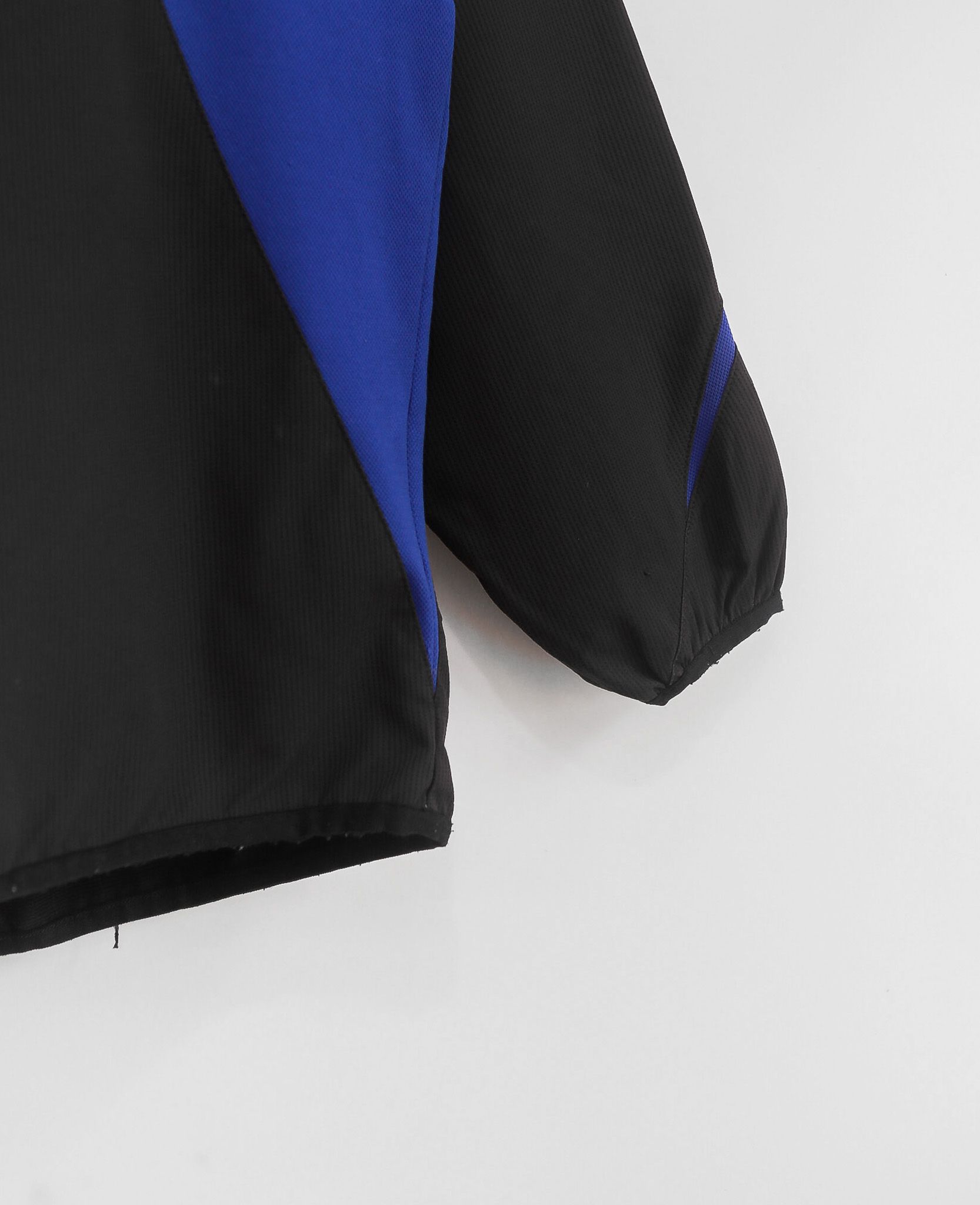 07.28.24 - VTG WIND SHIRT JACKET - UMBRO by DESCENTE