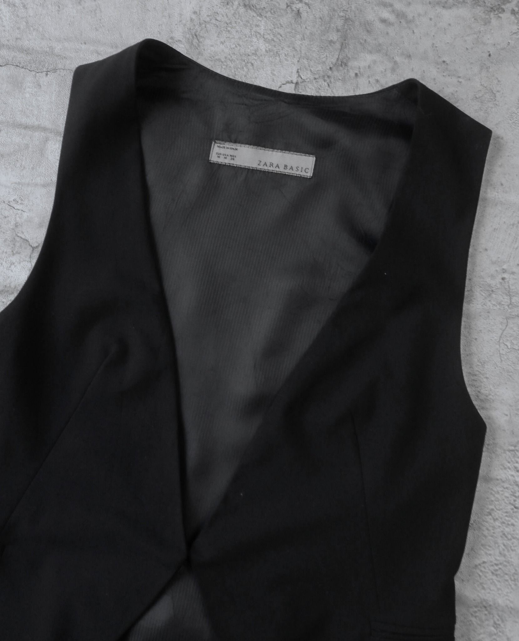 08.11.23 - VTG WAISTCOAT JACKET - ZARA BASIC