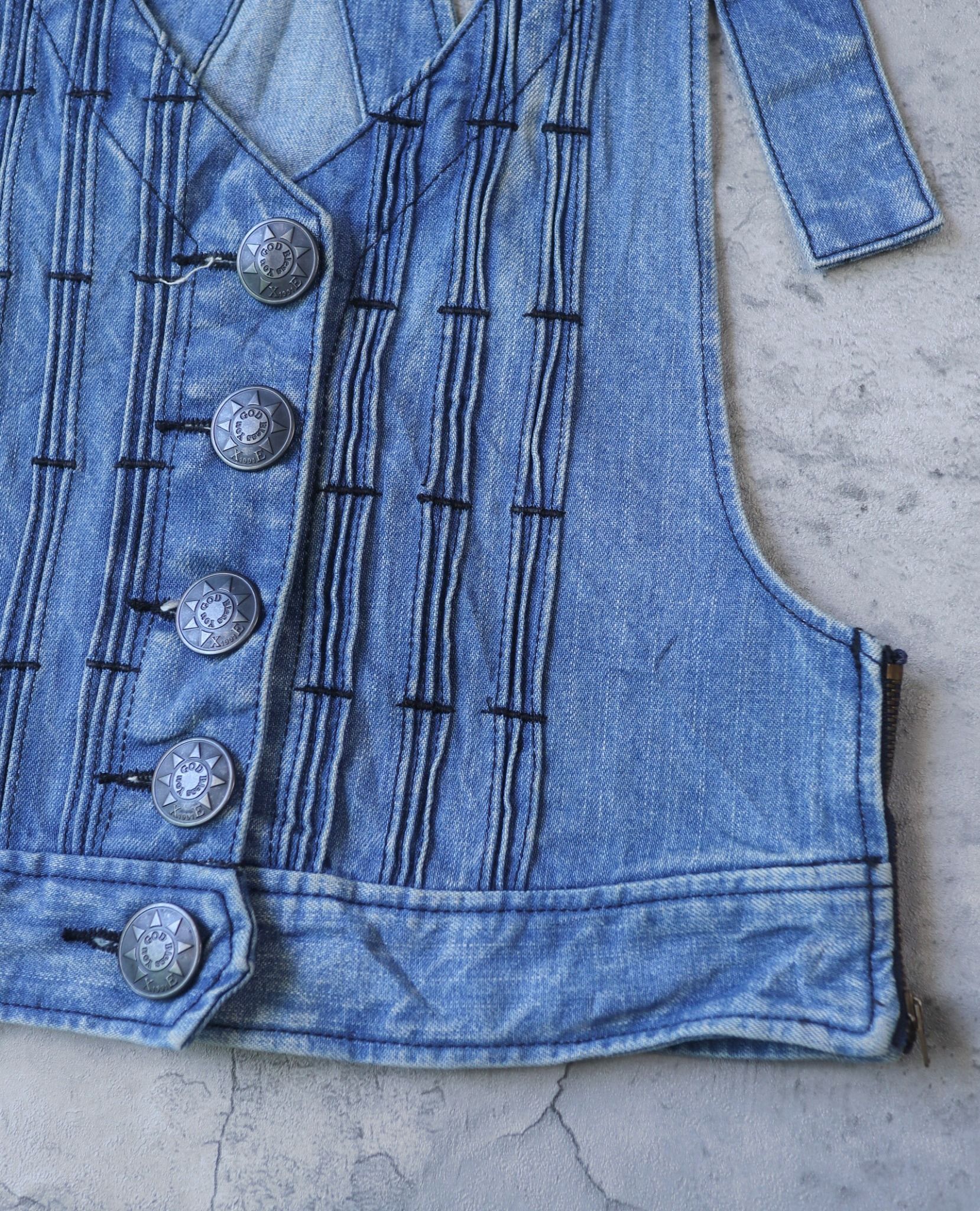 08.11.23 - VTG DENIM VEST JACKET - XE FROM LOS ANGELES
