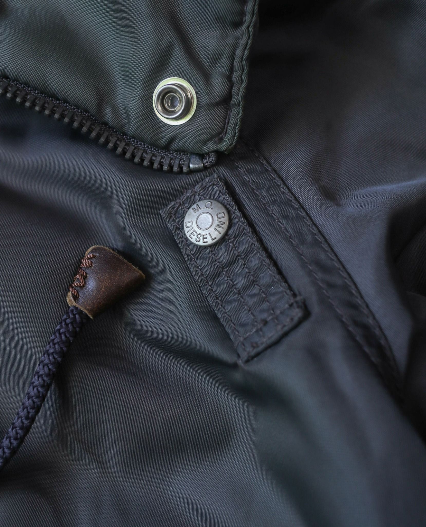 08.11.23 - VTG CROPPED BOMBER JACKET - DIESEL