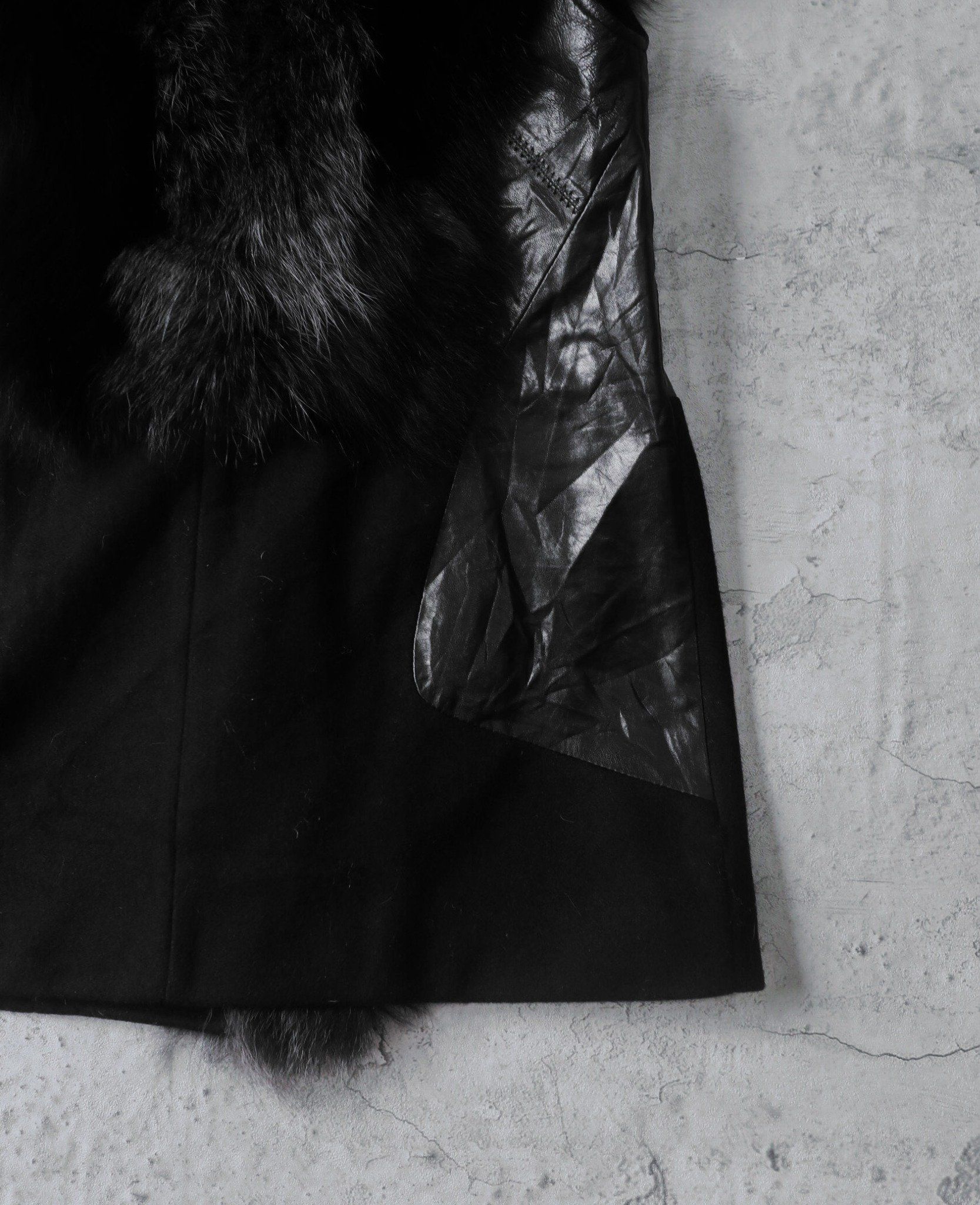 01.03.24 - VTG SLEEVELESS FUR WOOL COAT JACKET - TANKUS