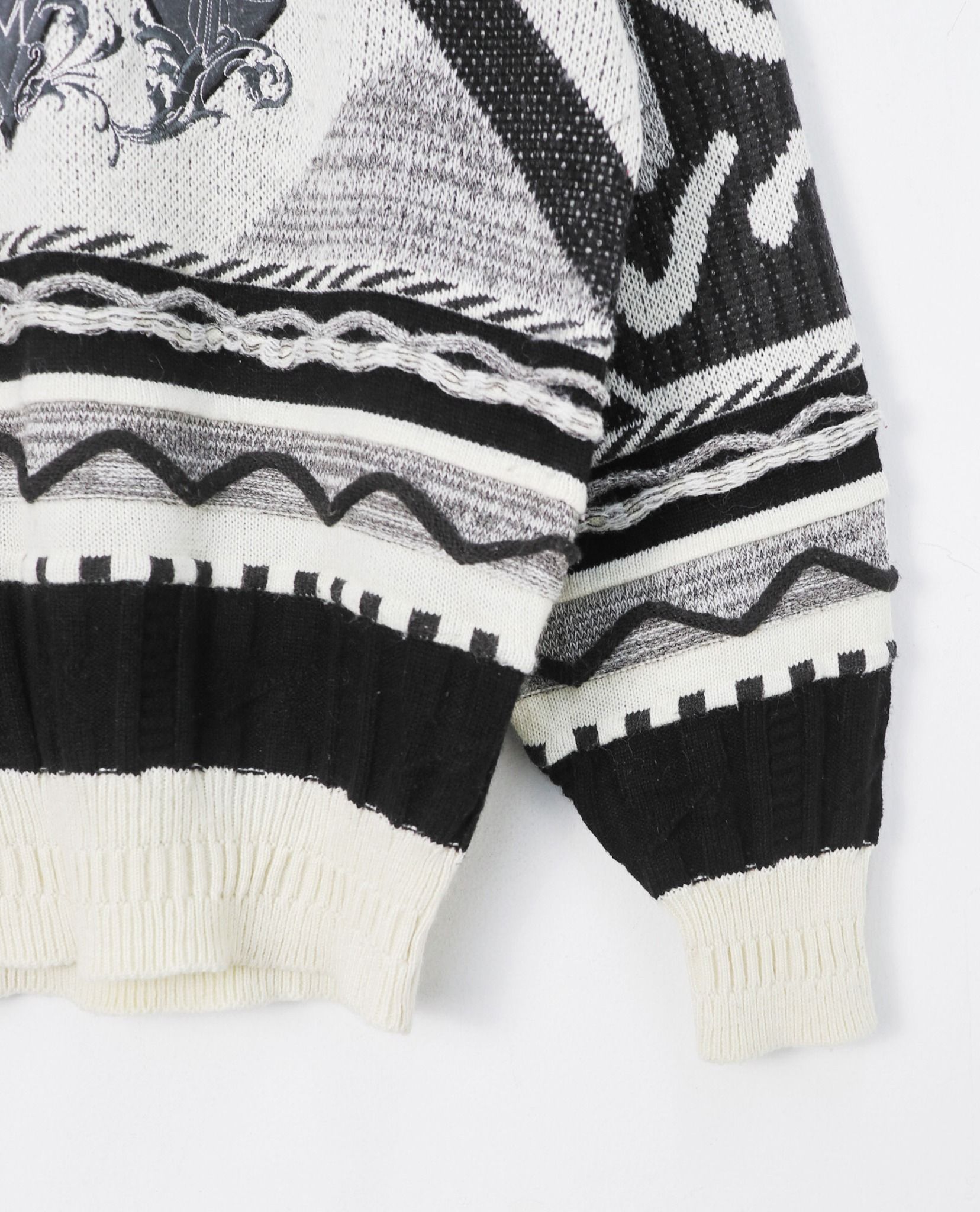 12.20.22 - VTG KNIT SWEATSHIRT - ZEAL ZIP MONO