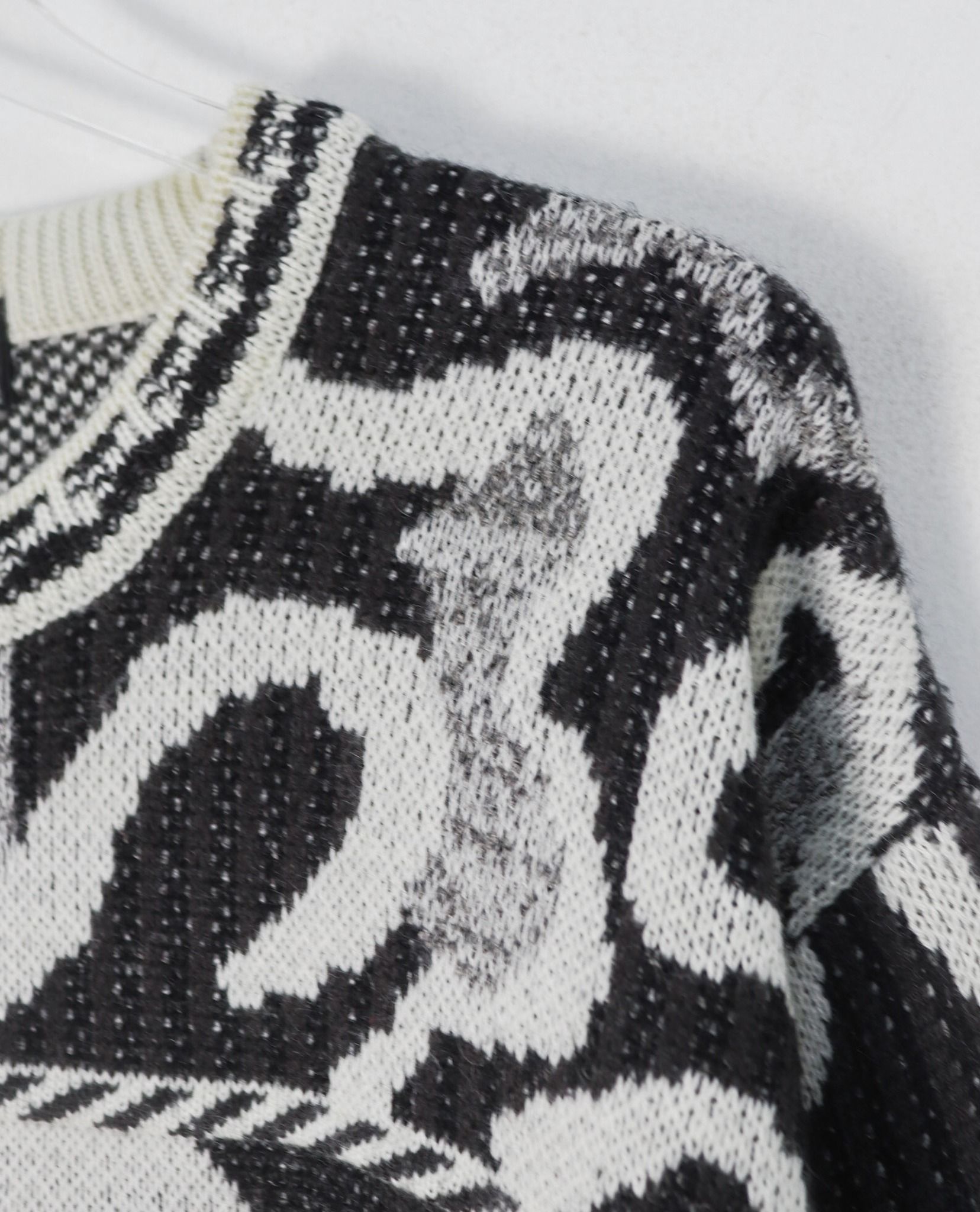 12.20.22 - VTG KNIT SWEATSHIRT - ZEAL ZIP MONO