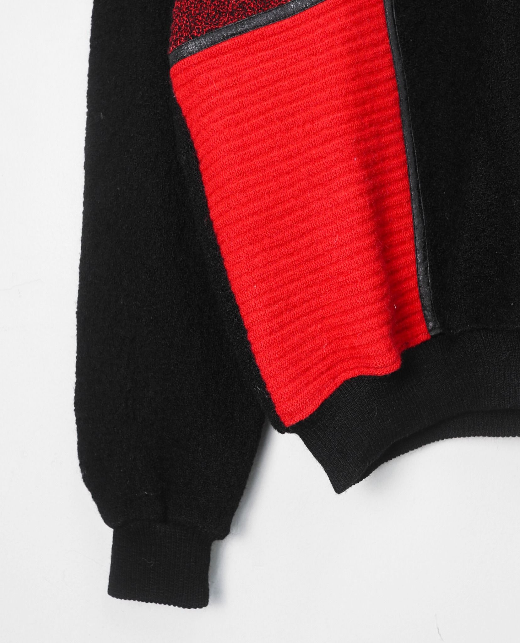 12.20.22 - VTG KNIT SWEATSHIRT - SEPLASKA