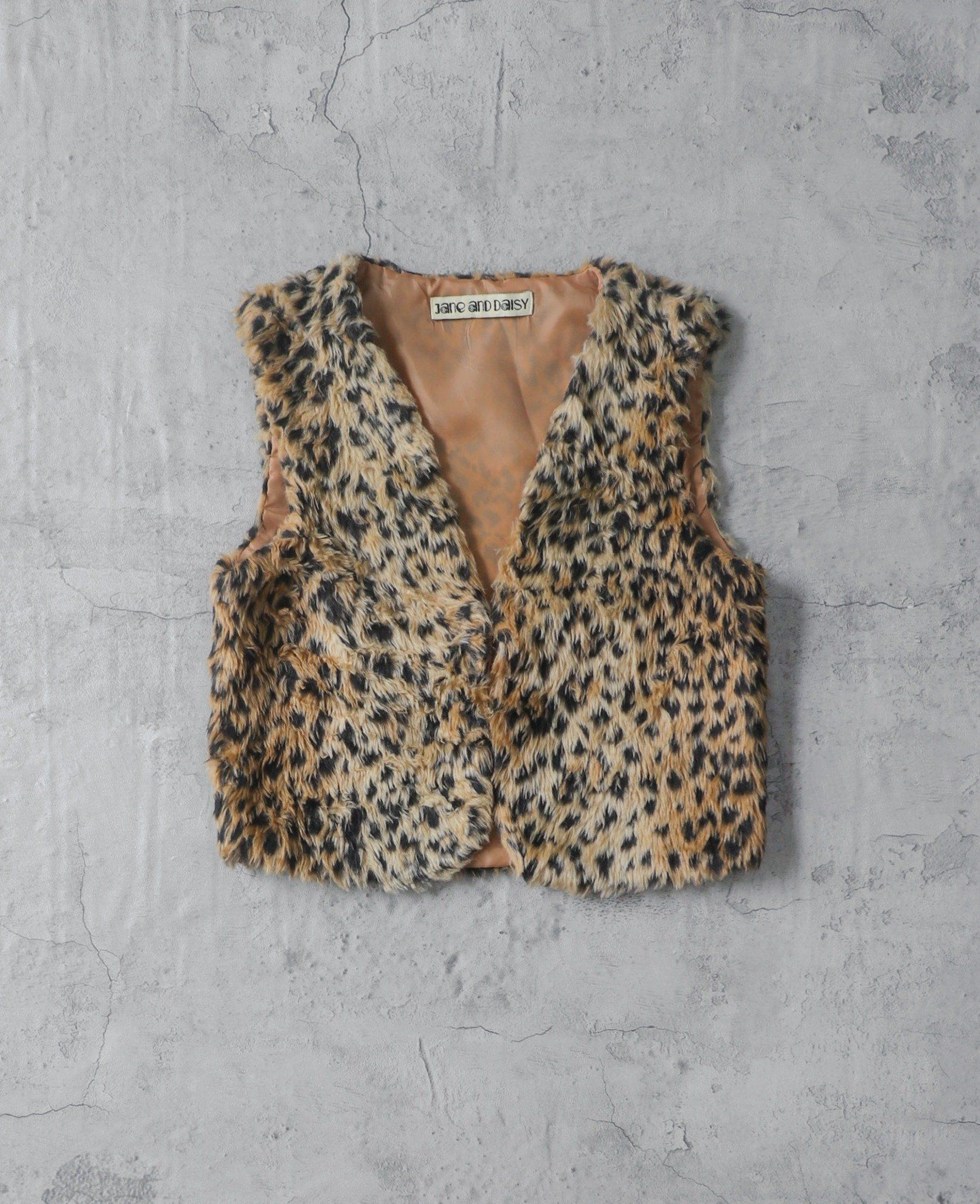 01.05.24 - VTG FUR VEST JACKET - JANE AND DAISY