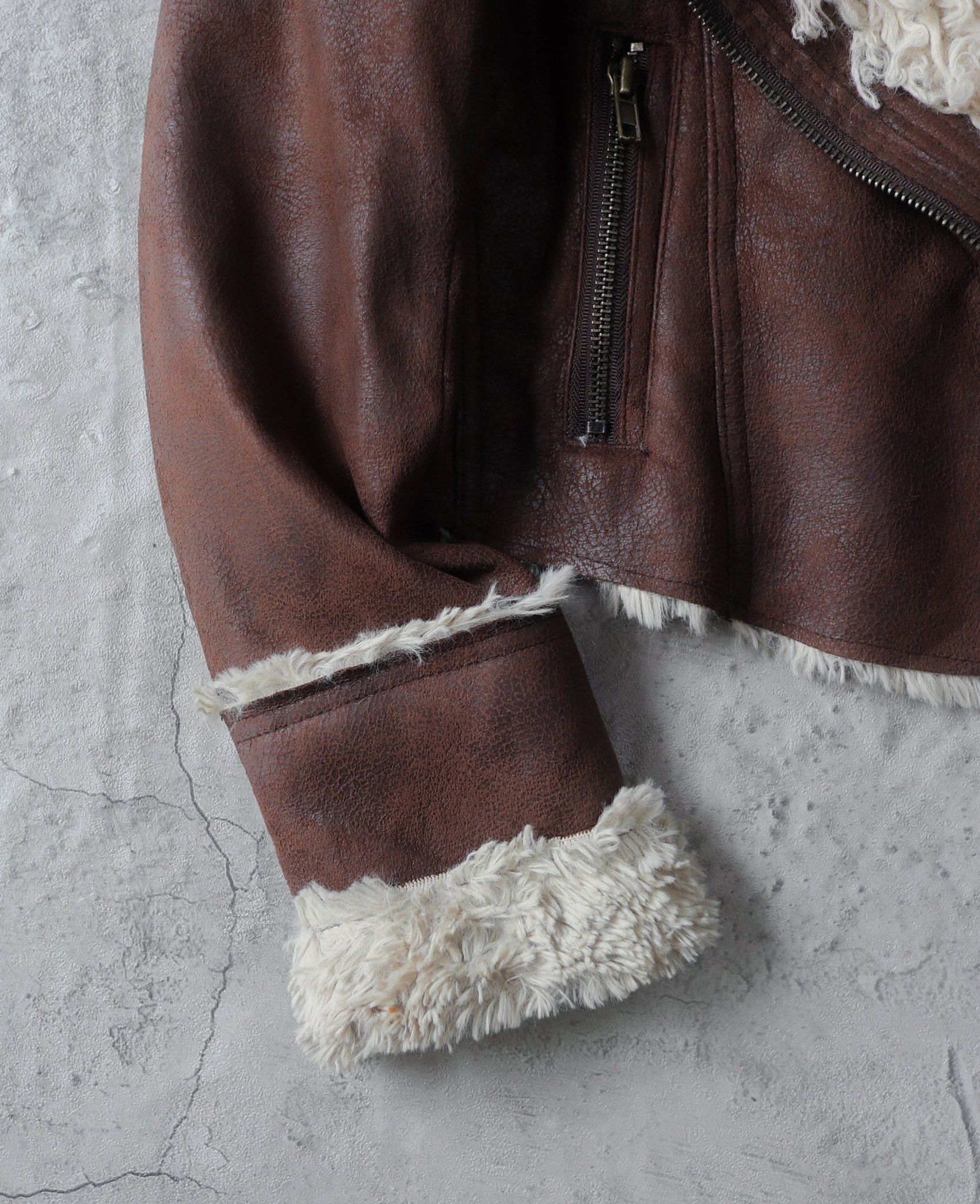 01.05.24 - VTG CROPPED FUR LINED WAXED BIKER JACKET - AFTERNOON