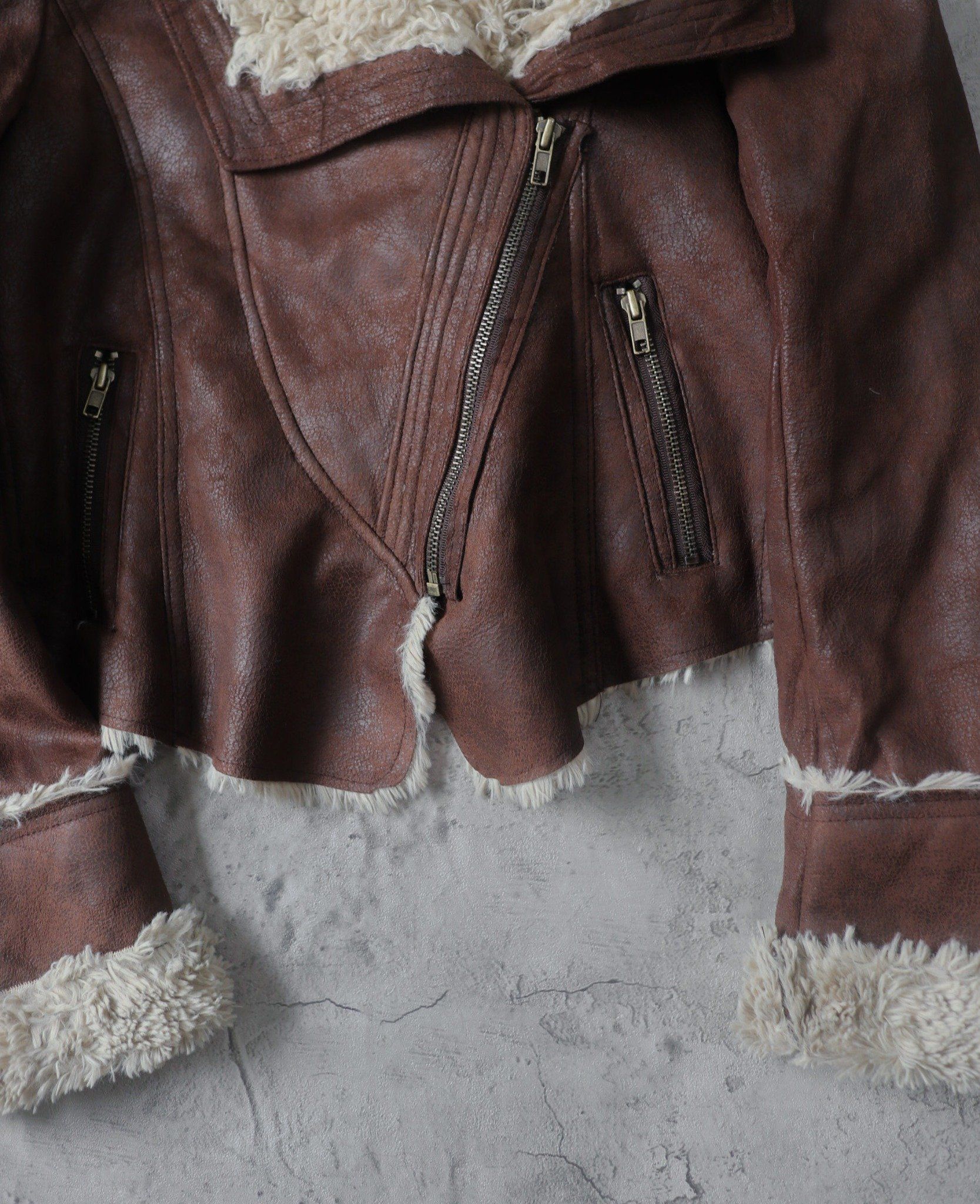 01.05.24 - VTG CROPPED FUR LINED WAXED BIKER JACKET - AFTERNOON