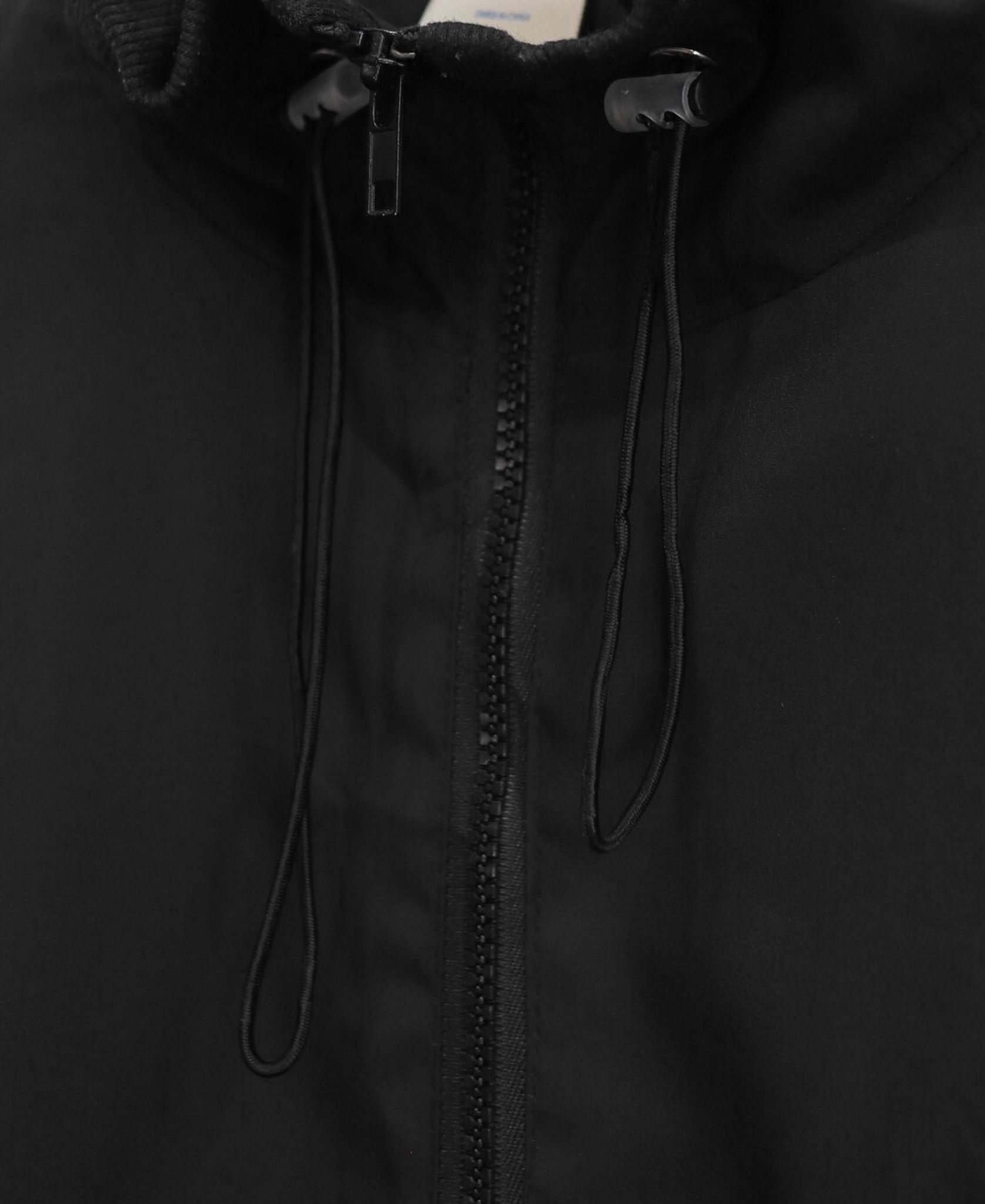 11.19.23 - VTG WINDBREAKER JACKET - BEETERNO