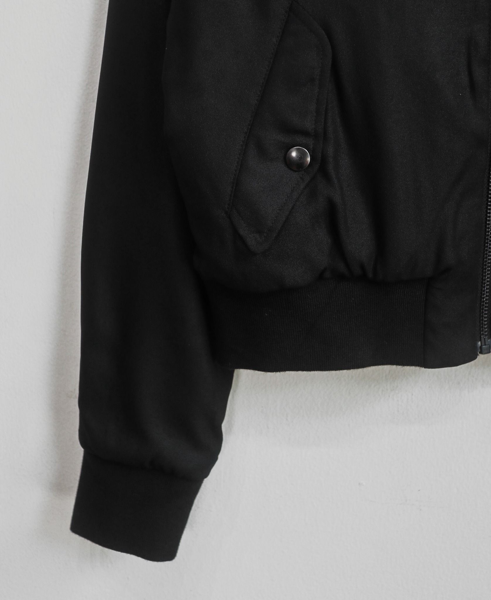 11.19.23 - VTG CROPPED REVERSIBLE BOMBER JACKET - UNIQLO x CARINE ROTFIELD PARIS
