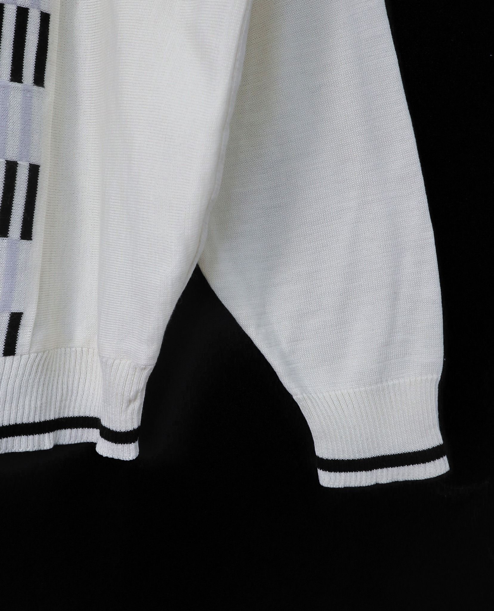 12.25.22 - VTG KNIT SWEATSHIRT - SHUTERN