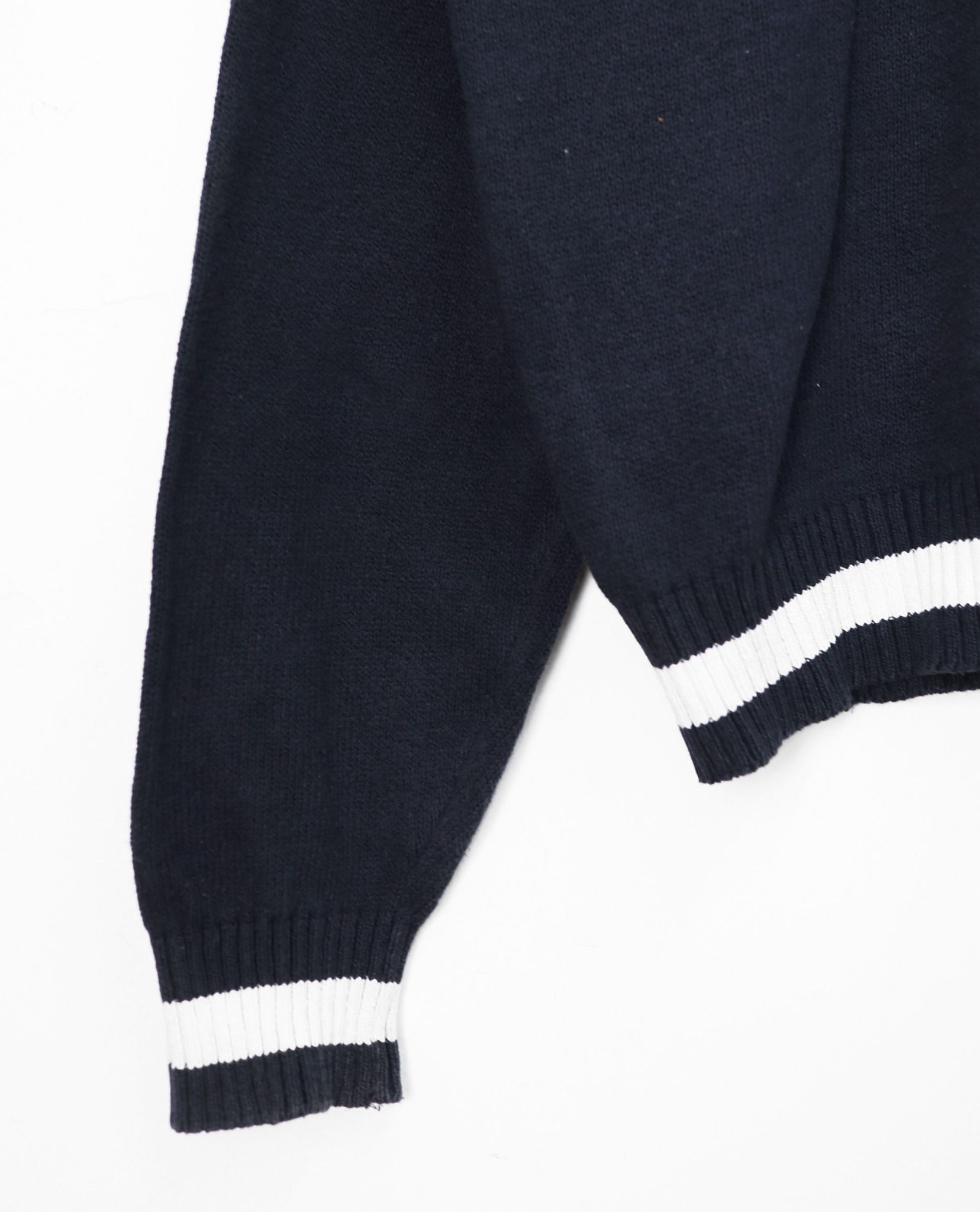 11.08.22 - VTG KNIT SWEATSHIRT - FILA