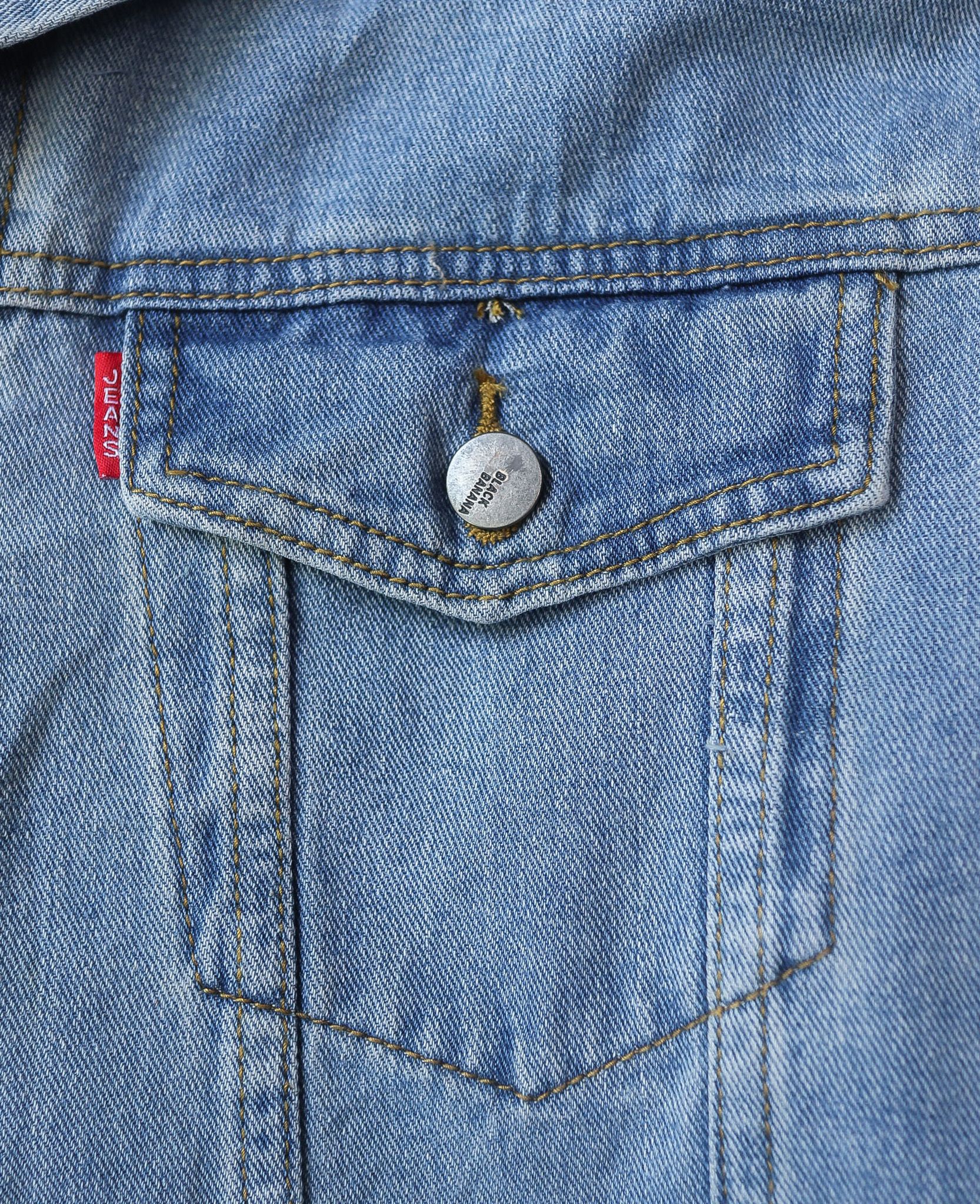 08.04.24 - VTG DENIM JACKET - BLACKBANANA