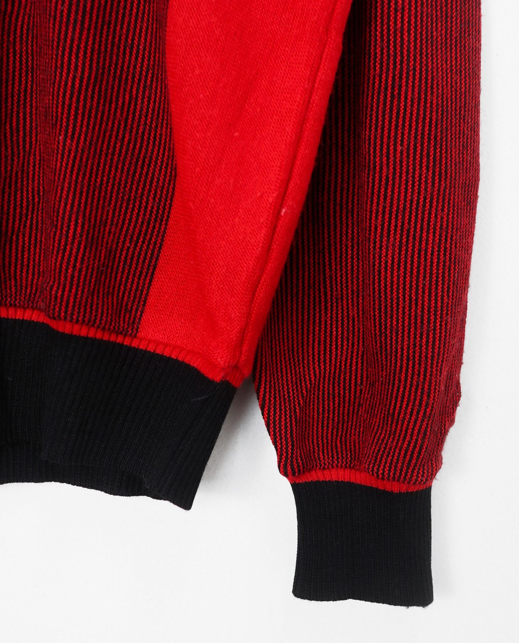 12.27.22 - VTG KNIT SWEATSHIRT - LINDBERGH