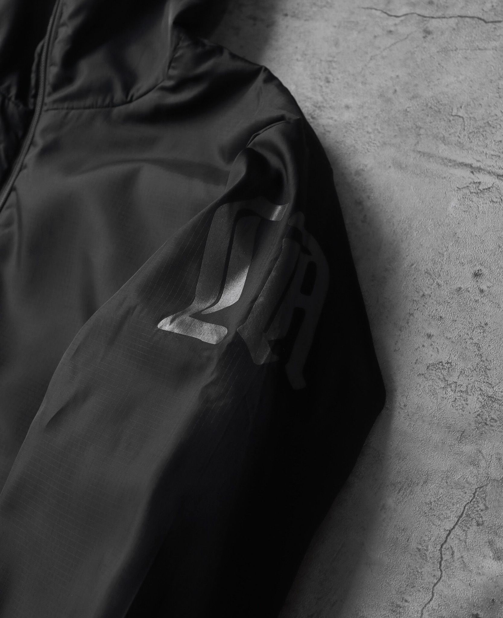 02.20.24 - VTG REVERSIBLE WINDBREAKER JACKET - XLARGE