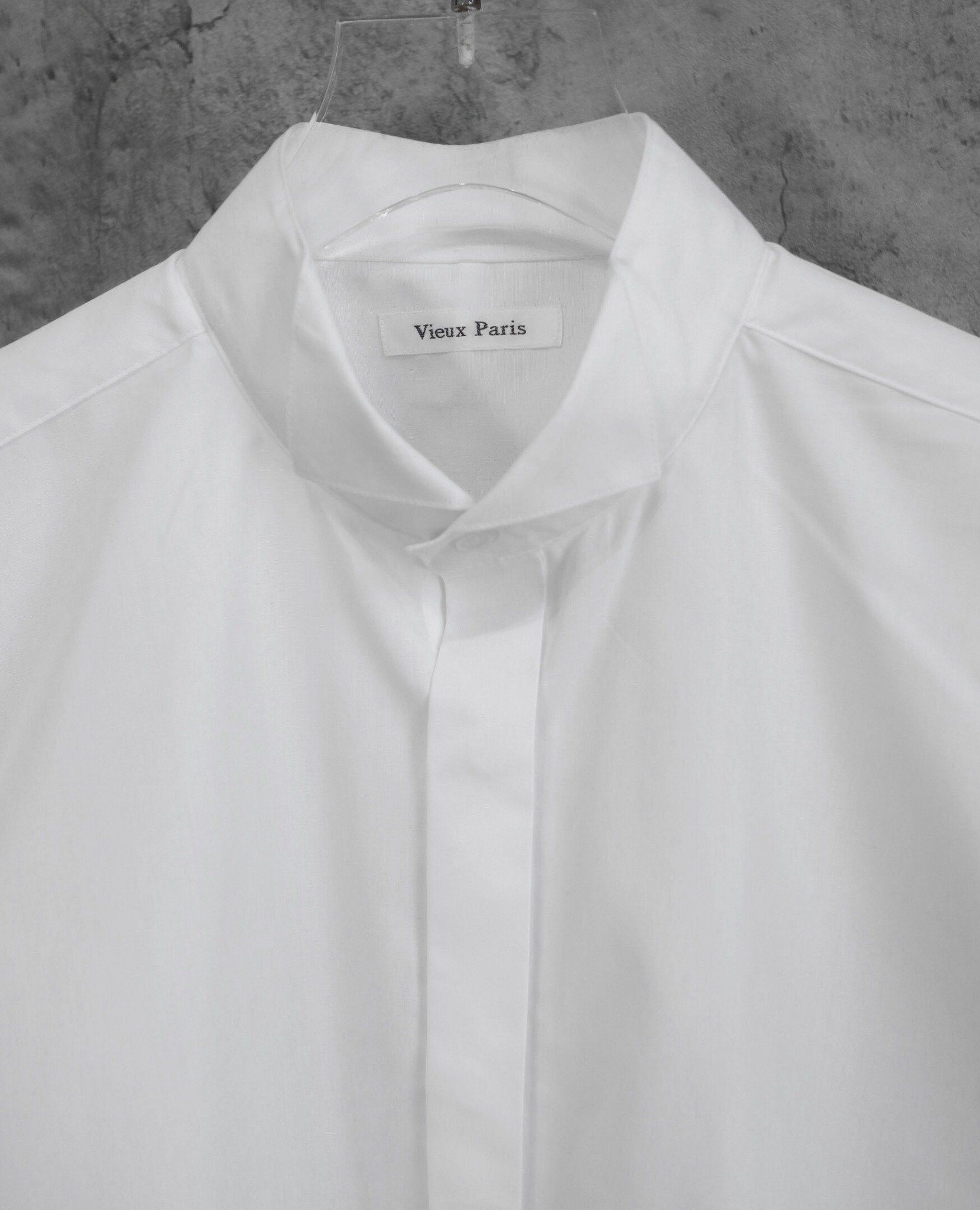 08.20.23 - VTG BUTTON UP SHIRT - VIEUX PARIS