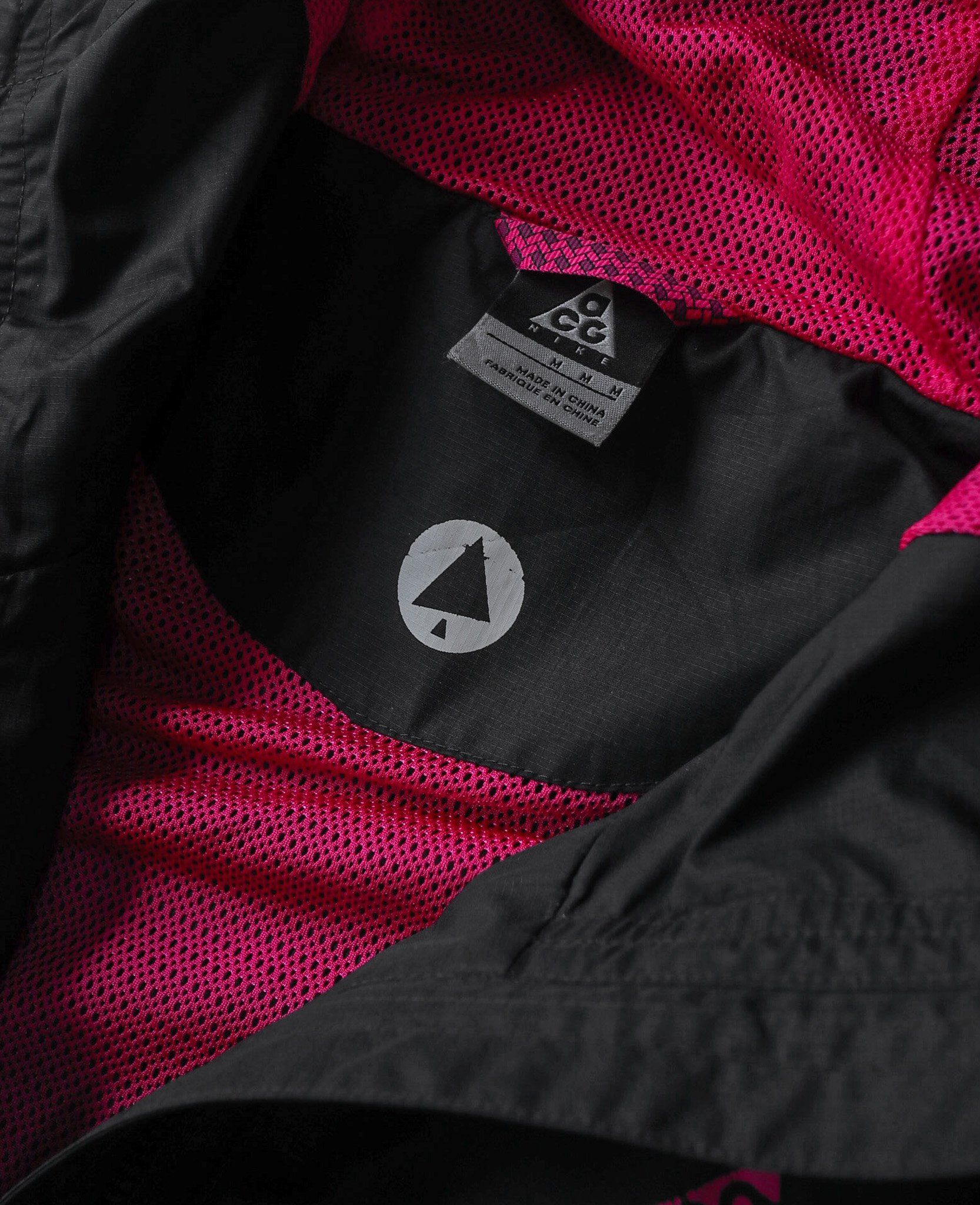 02.20.24 - VTG WINDBREAKER JACKET - NIKE ACG