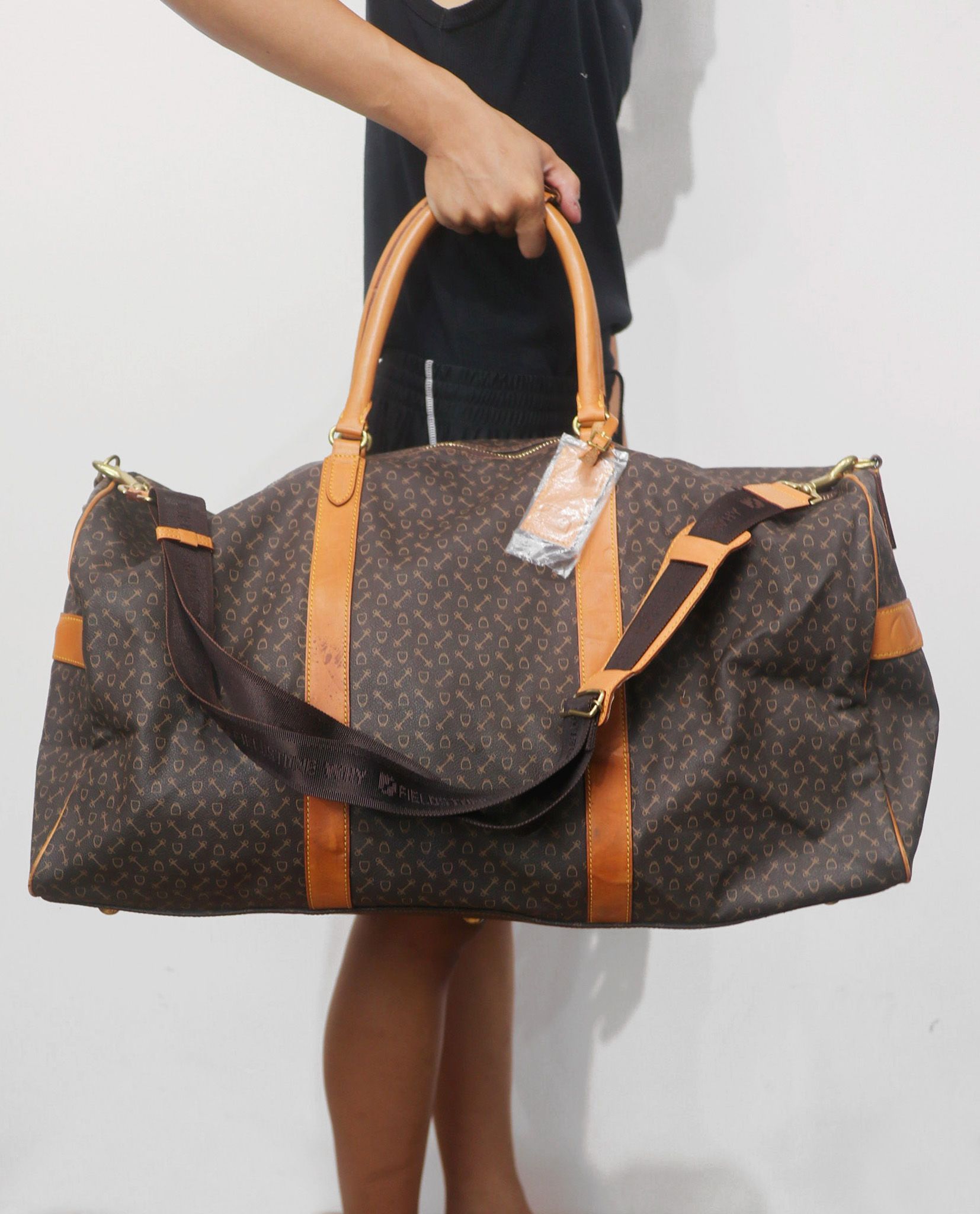 05.30.23 - VTG BAG - WHY LEATHER GOODS