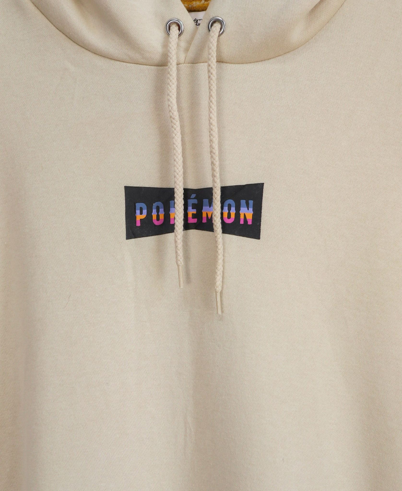 11.14.23 - VTG PULLOVER HOODIE - GU by UNIQLO X POKEMON