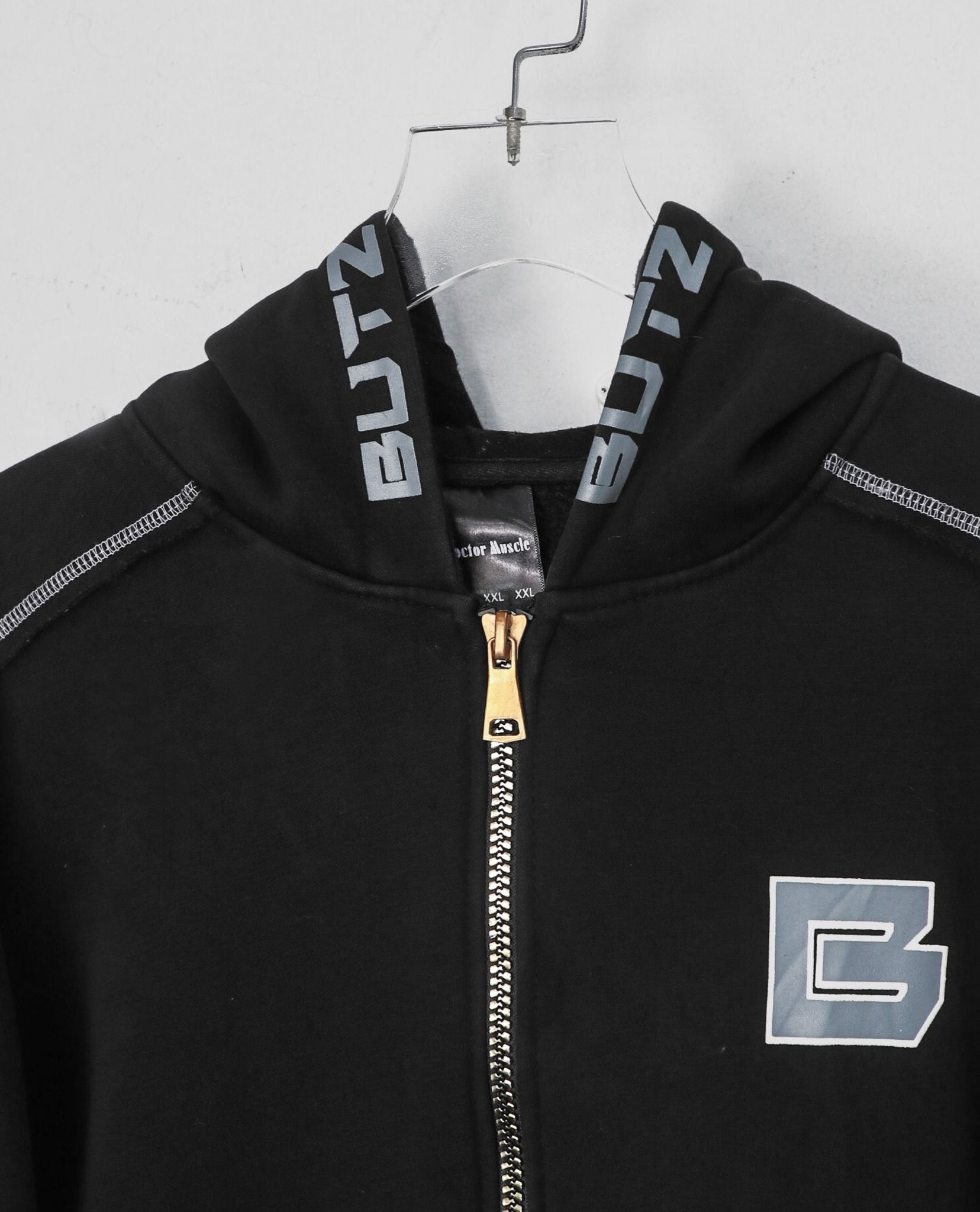 12.29.22 - VTG ZIP UP HOODIE - DOCTOR MUSCLE