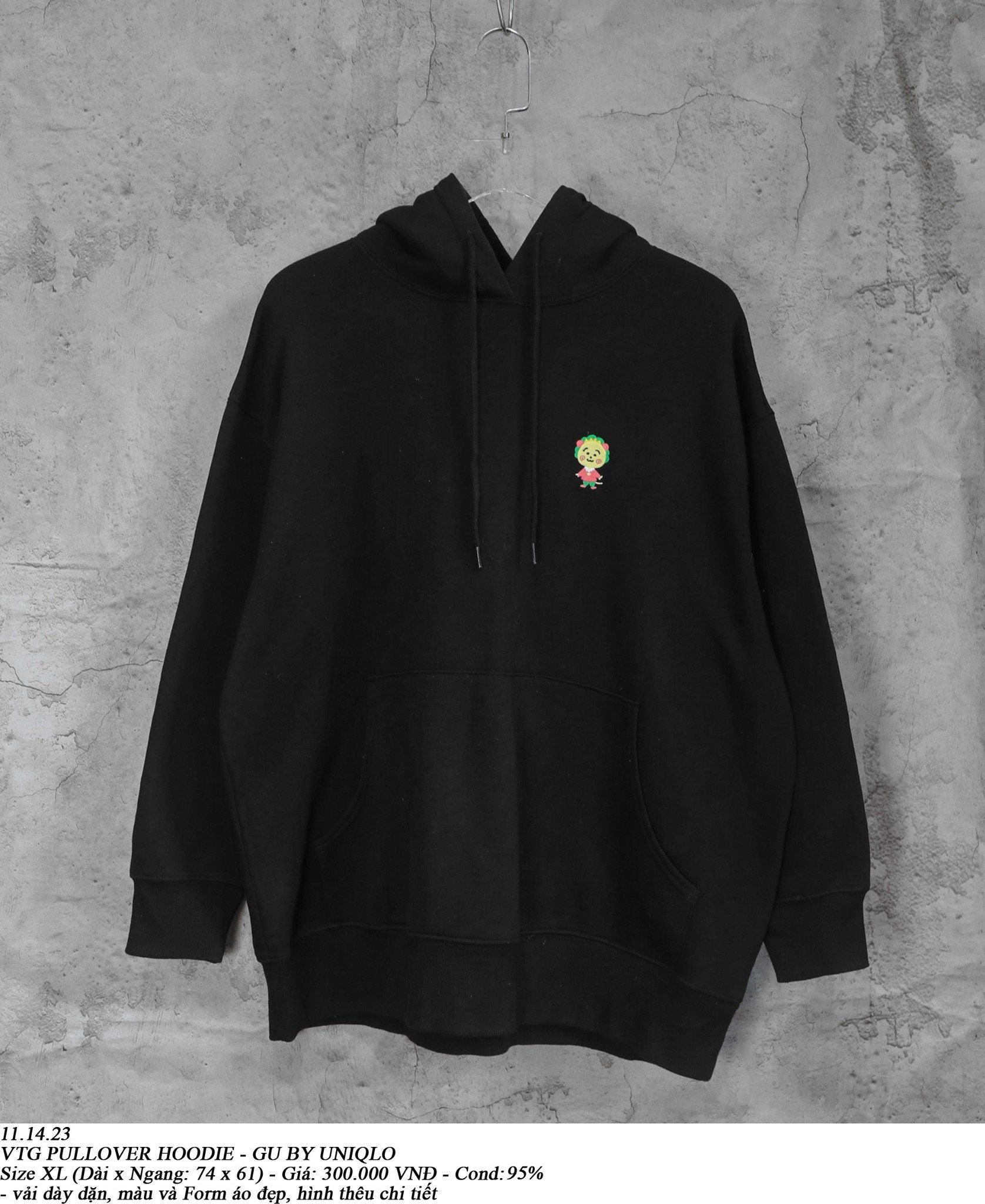 11.14.23 - VTG PULLOVER HOODIE - GU by UNIQLO