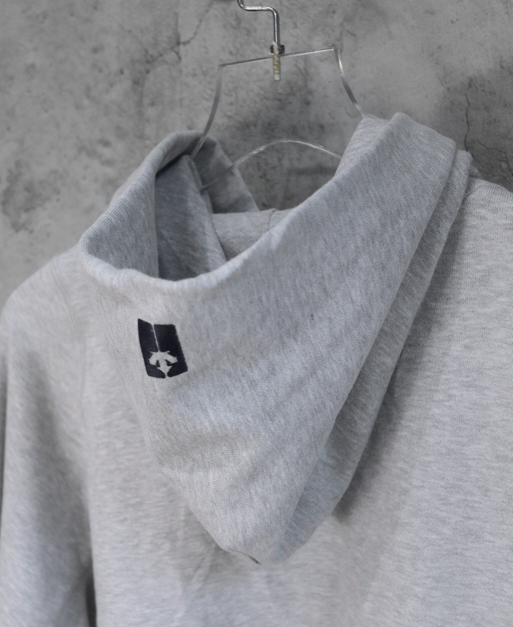 11.14.23 - VTG PULLOVER HOODIE - DESCENTE