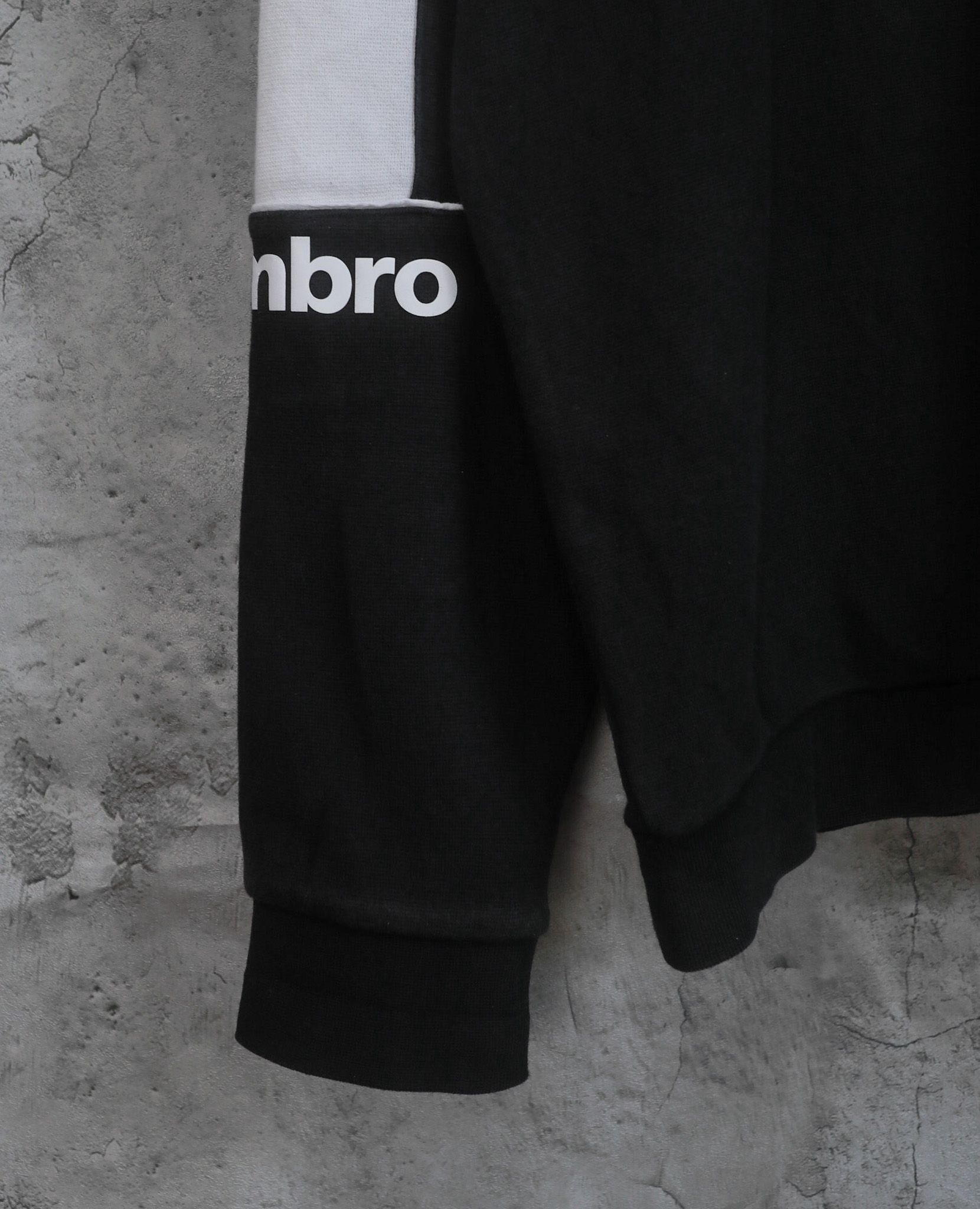 10.08.23 - VTG SWEATSHIRT - UMBRO
