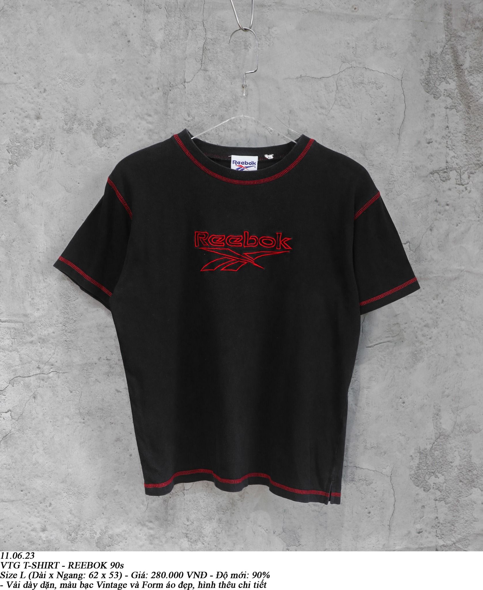11.06.23 - VTG T-SHIRT - REEBOK 90s