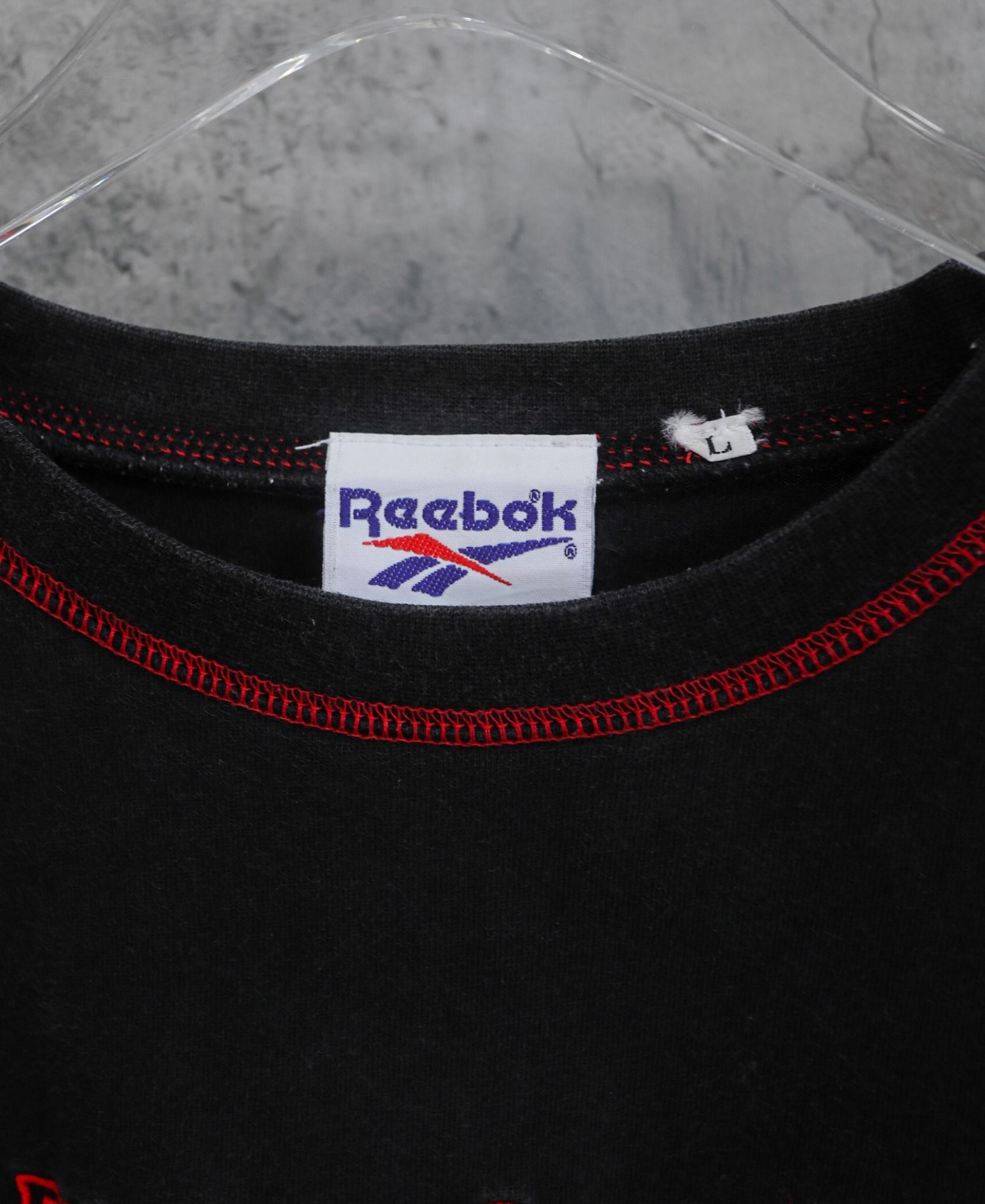 11.06.23 - VTG T-SHIRT - REEBOK 90s