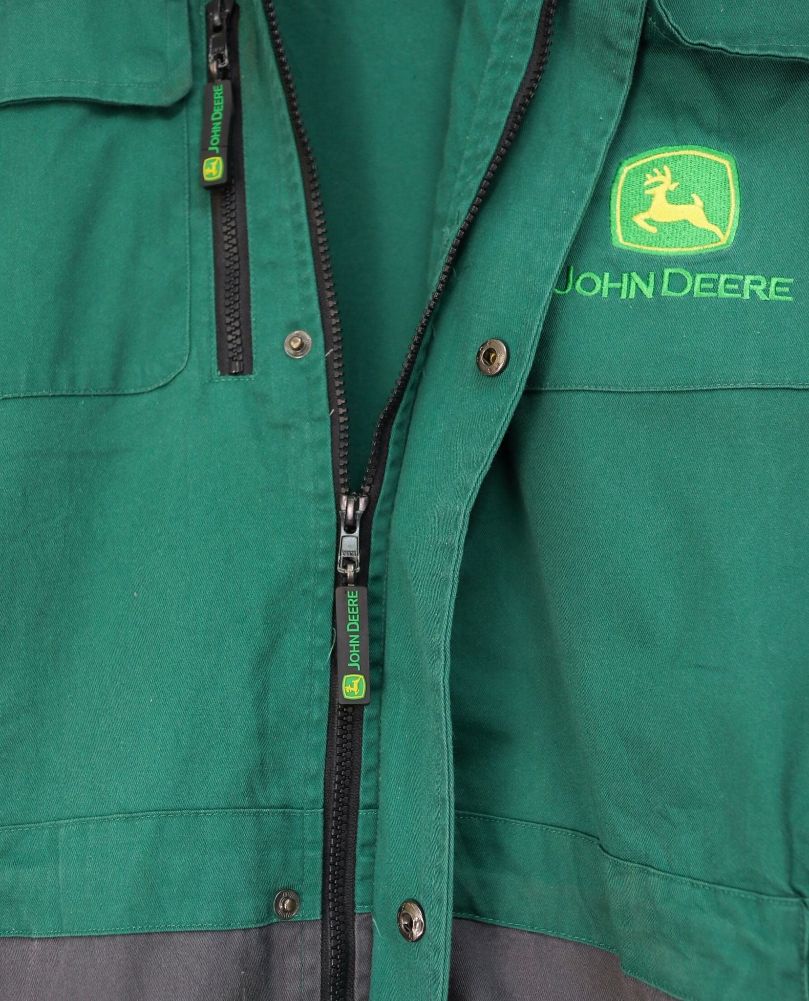 10.05.22 - VTG WORK SUIT - JOHN DEERE