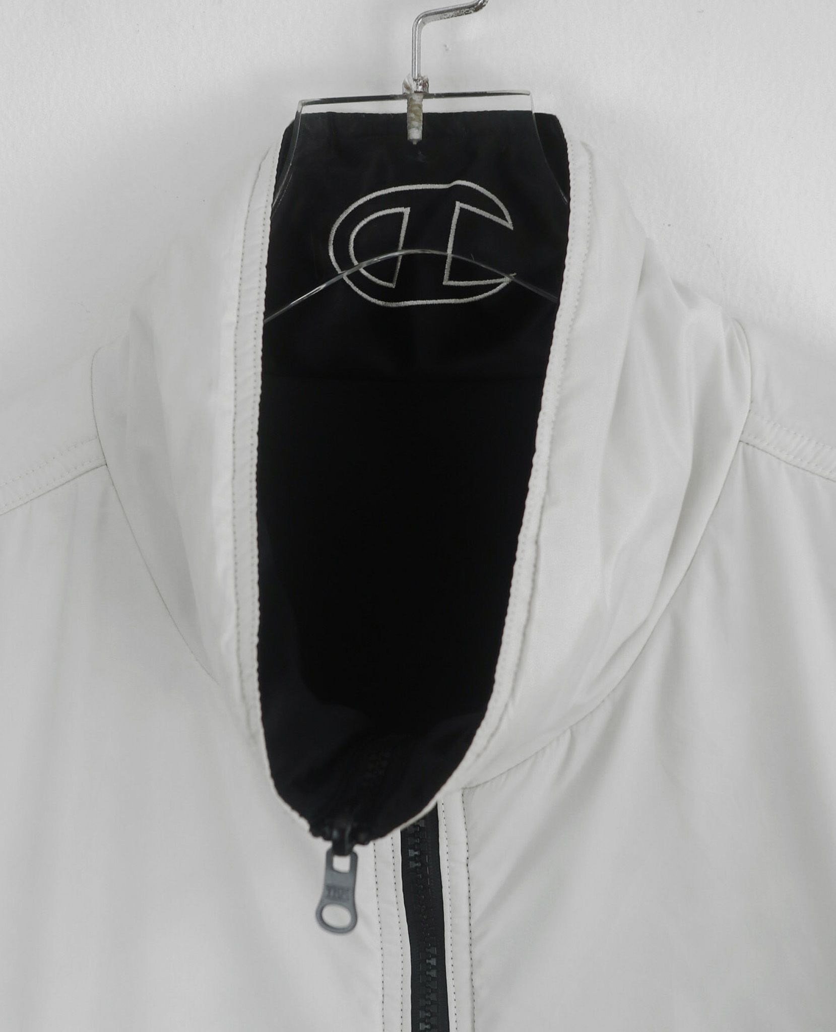 07.23.23 - VTG WINDBREAKER JACKET - CHAMPION